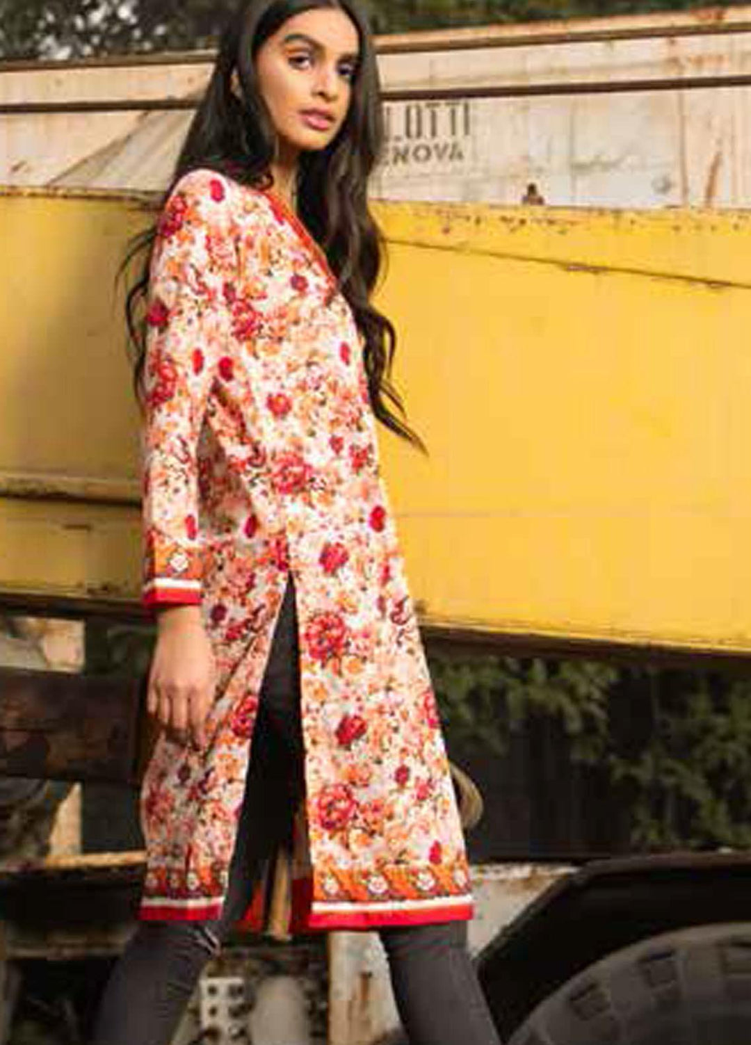Gul Ahmed Printed Lawn  Unstitched Kurties GA21BG SL-945 A - Summer Collection