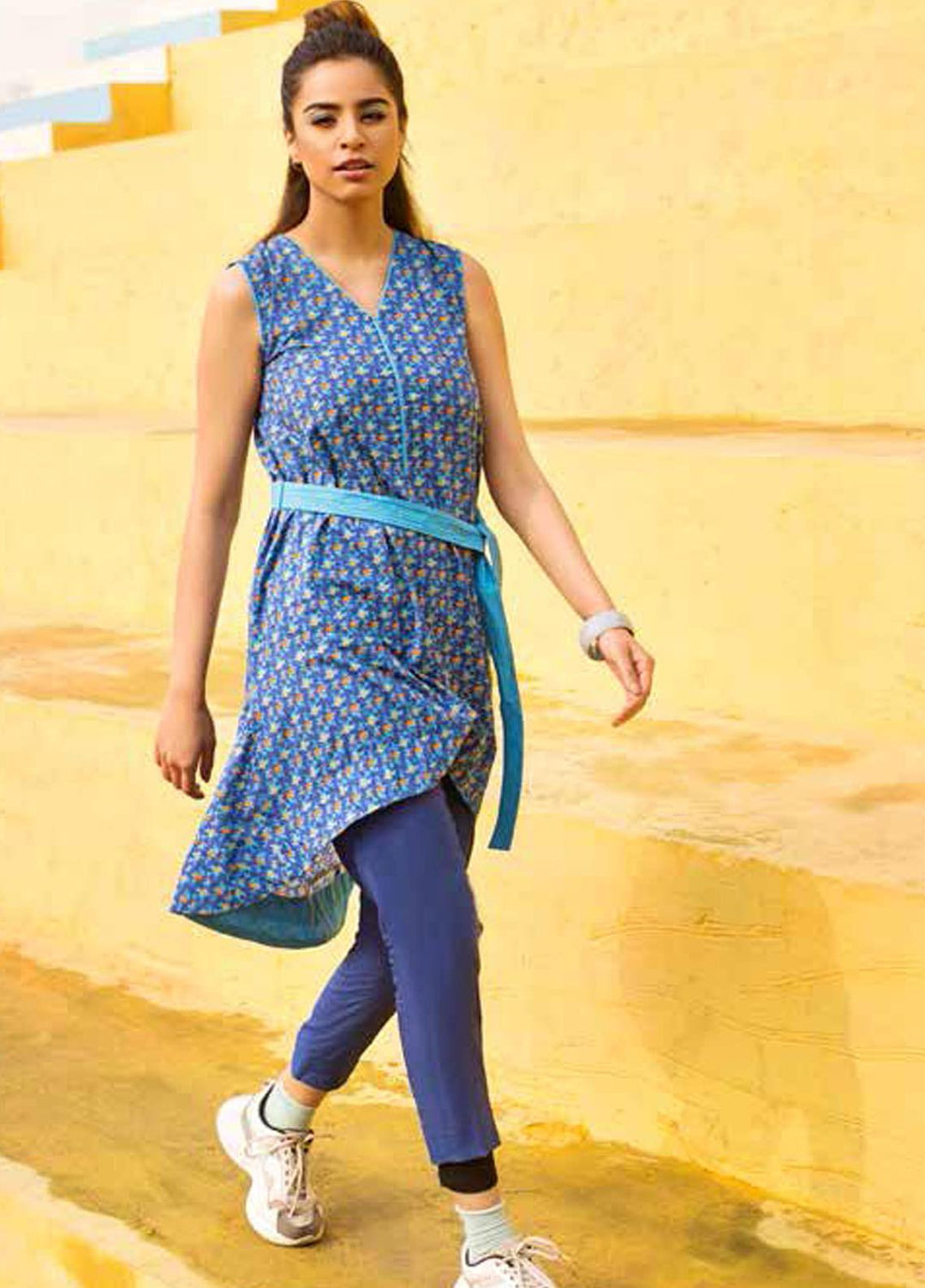 Gul Ahmed Printed Lawn  Unstitched Kurties GA21BG SL-972 A - Summer Collection