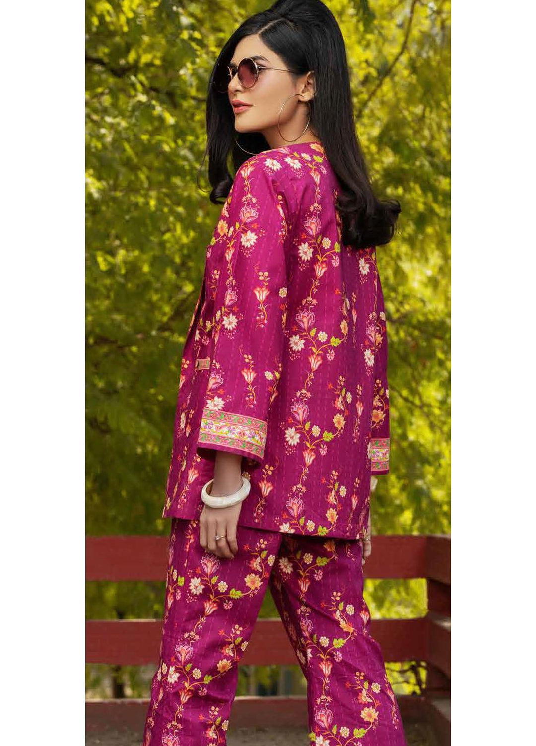 Gul Ahmed Printed Lawn  Unstitched Kurties GA22BG SL-22026 - Single Print Collection