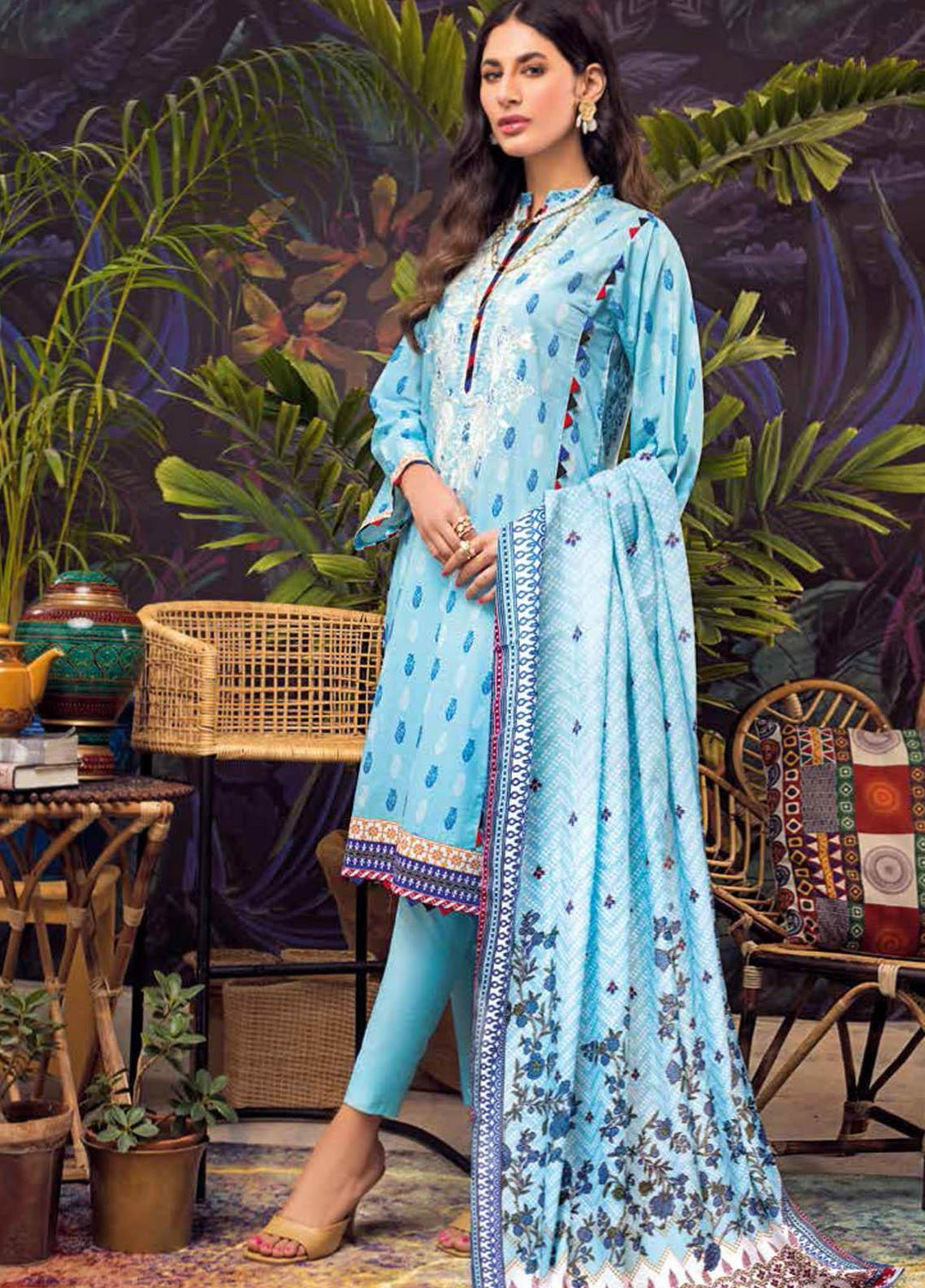 Gul Ahmed Embroidered Lawn Suits Unstitched 3 Piece GA21BL CL1038 - Summer Collection
