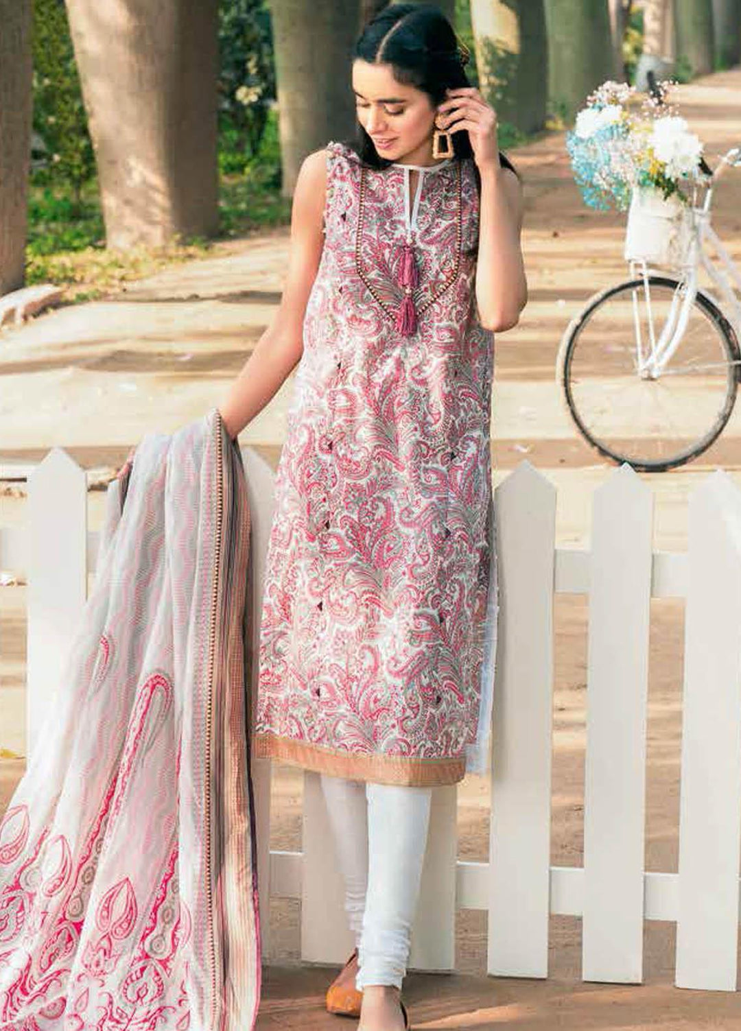 Gul Ahmed Printed Lawn Suits Unstitched 3 Piece GA21BL CL1113B - Summer Collection