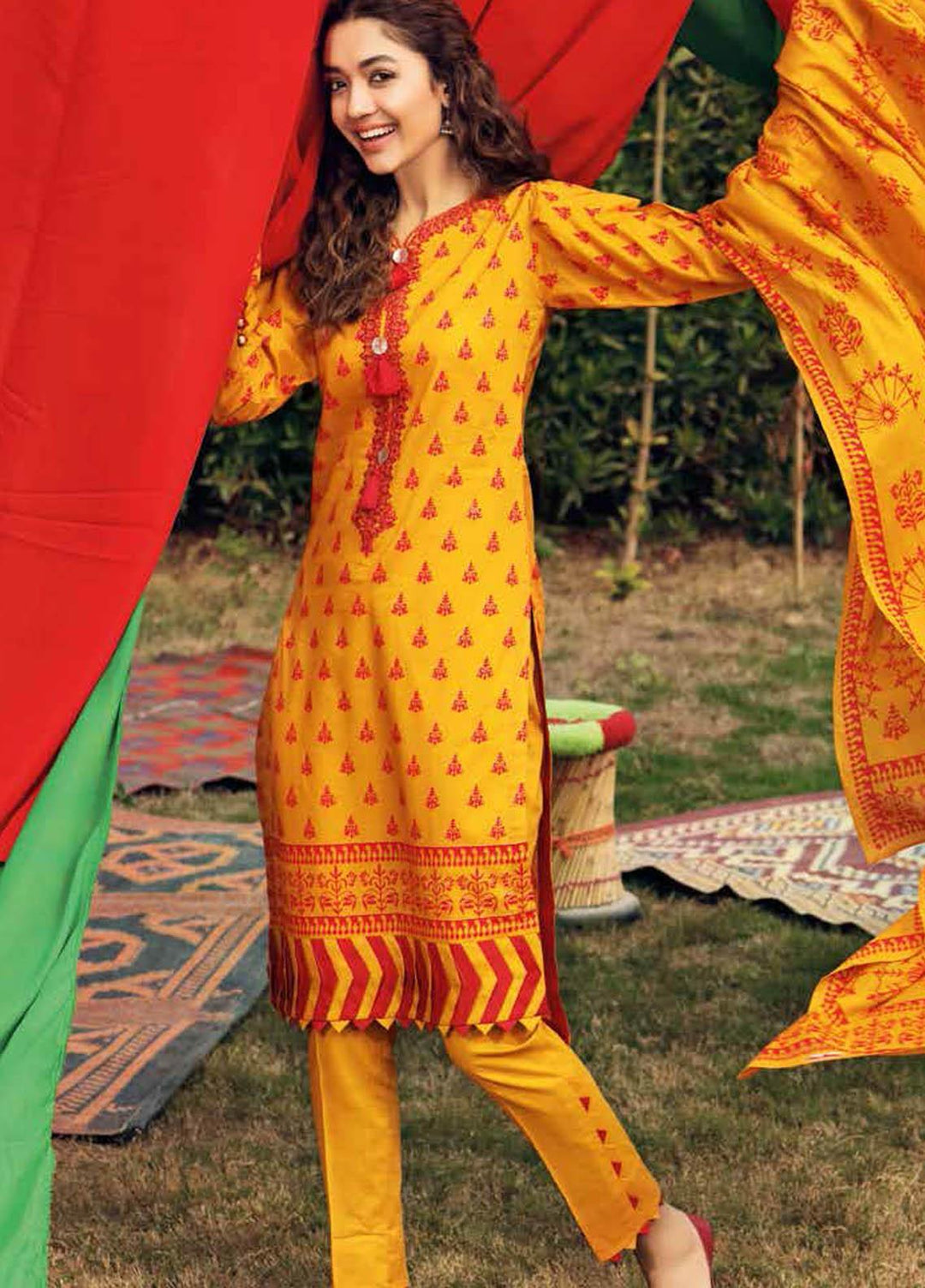 Gul Ahmed Embroidered Lawn Suits Unstitched 3 Piece GA21BL CL1182A - Summer Collection