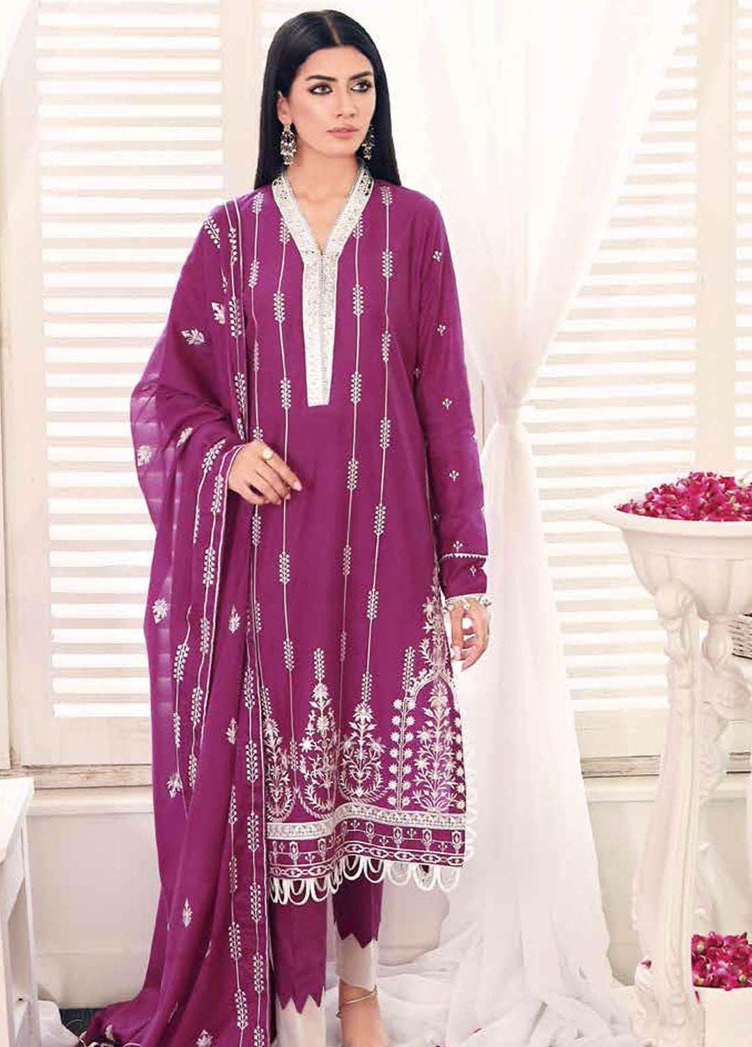 Gul Ahmed Embroidered Lawn Suits Unstitched 3 Piece GA21BL FS18 - Summer Collection