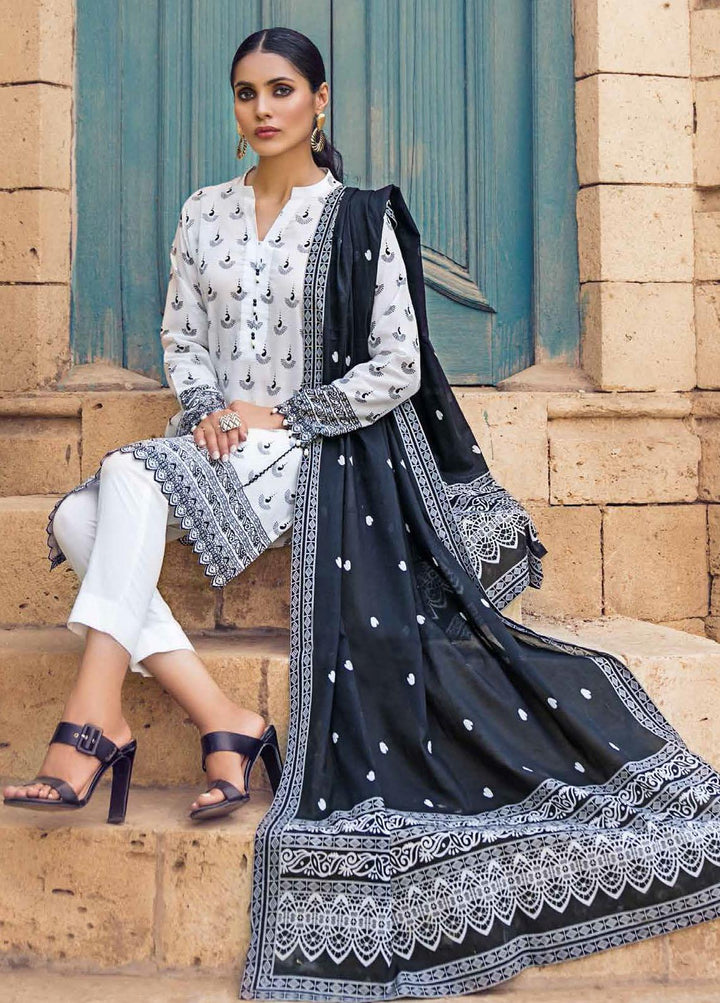 Black & White By Gul Ahmed Printed Lawn Suits Unstitched 3 Piece GA21BW B12003 - Black & White Collection