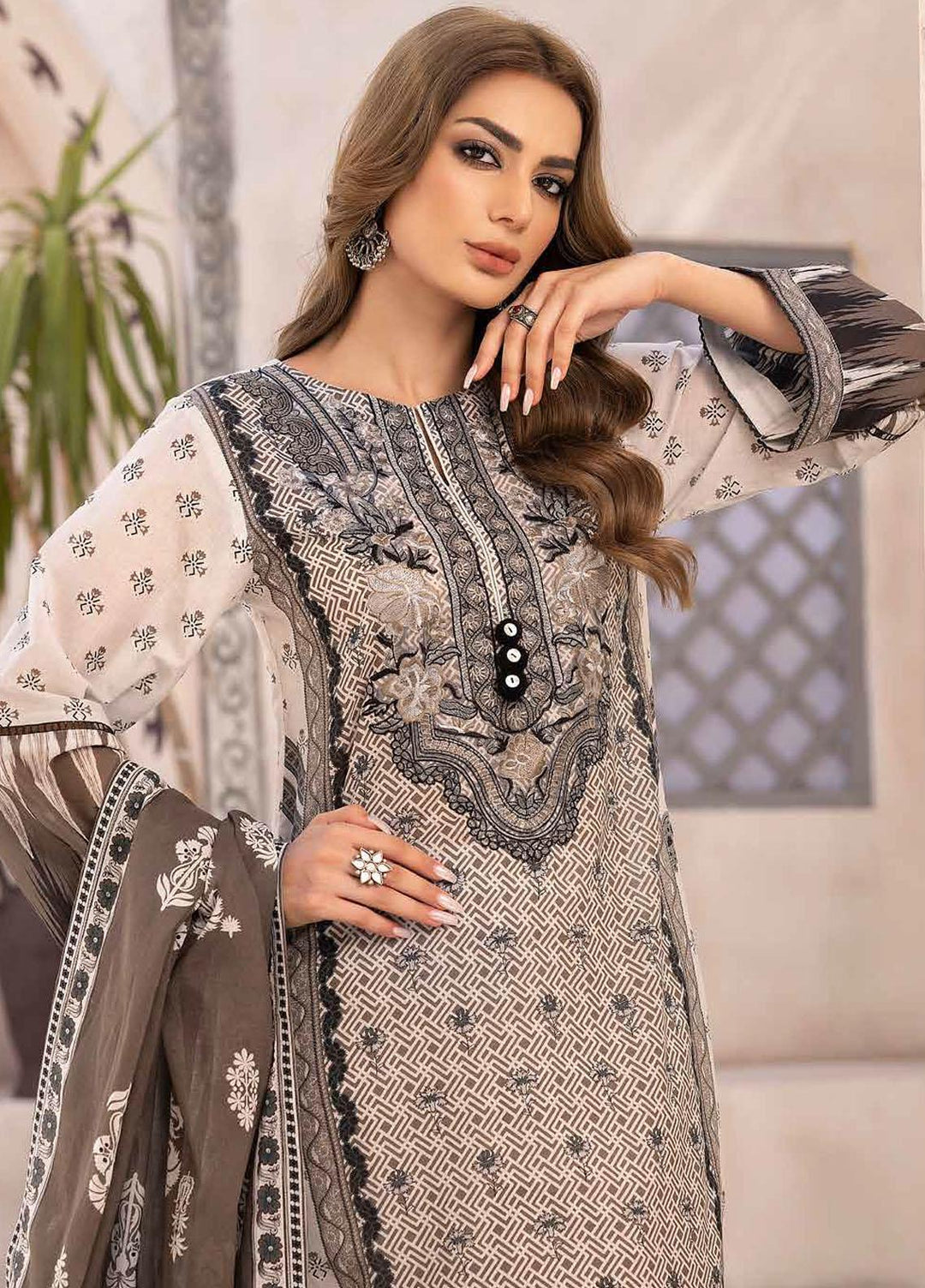 Gul Ahmed Embroidered Lawn Suits Unstitched 3 Piece GA23BW B-32032 - Summer Collection