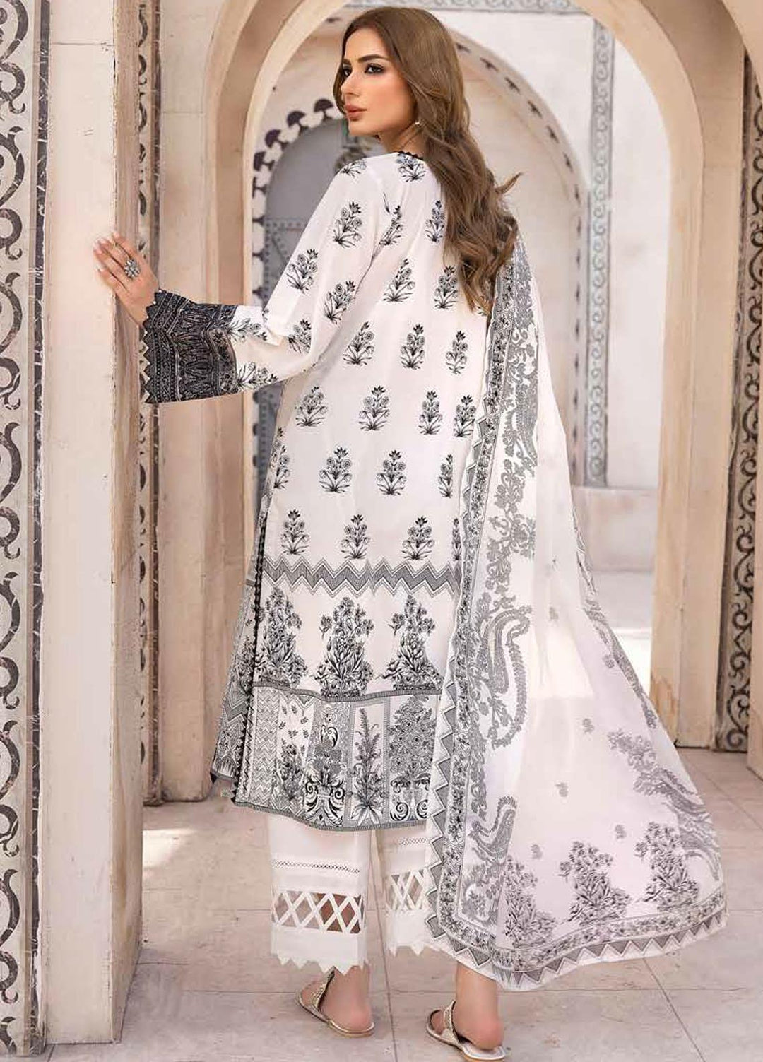 Gul Ahmed Embroidered Lawn Suits Unstitched 3 Piece GA23BW B-32034 - Summer Collection