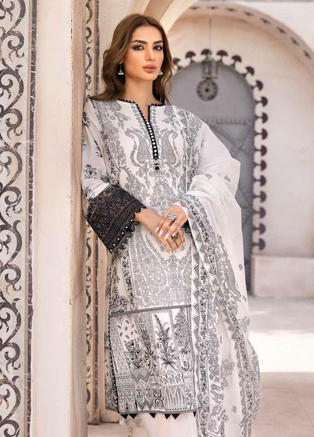 Gul Ahmed Embroidered Lawn Suits Unstitched 3 Piece GA23BW B-32034 - Summer Collection
