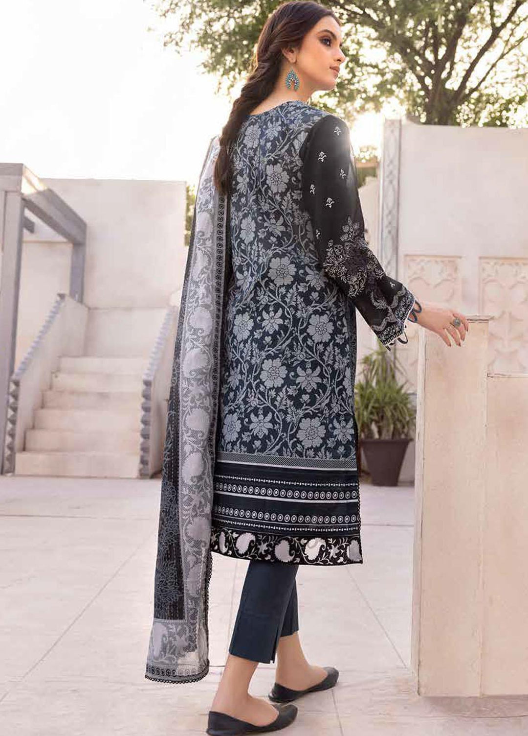 Gul Ahmed Embroidered Lawn Suits Unstitched 3 Piece GA23BW DN-32104 - Summer Collection