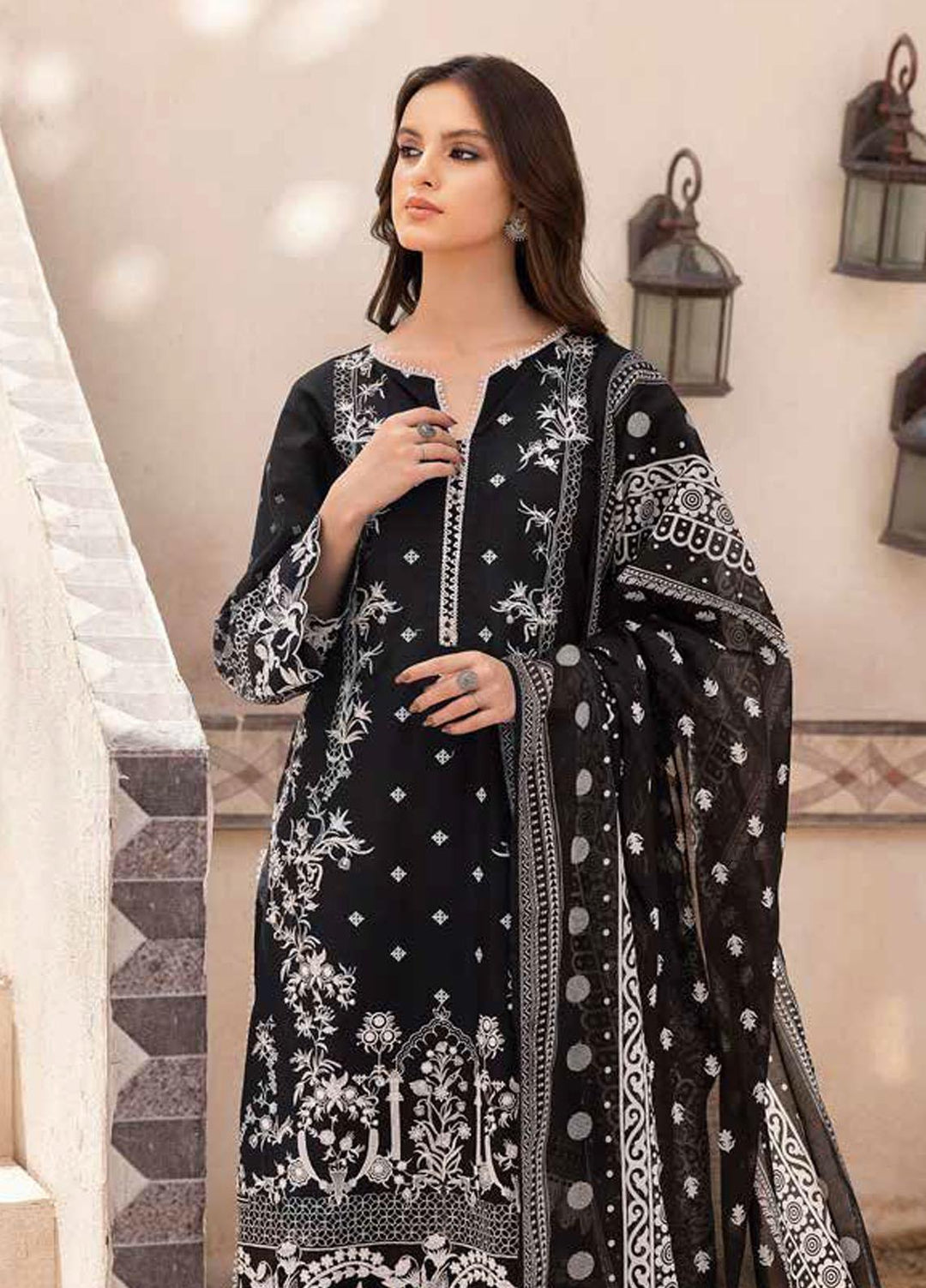 Gul Ahmed Embroidered Lawn Suits Unstitched 3 Piece GA23BW B-32036 - Summer Collection