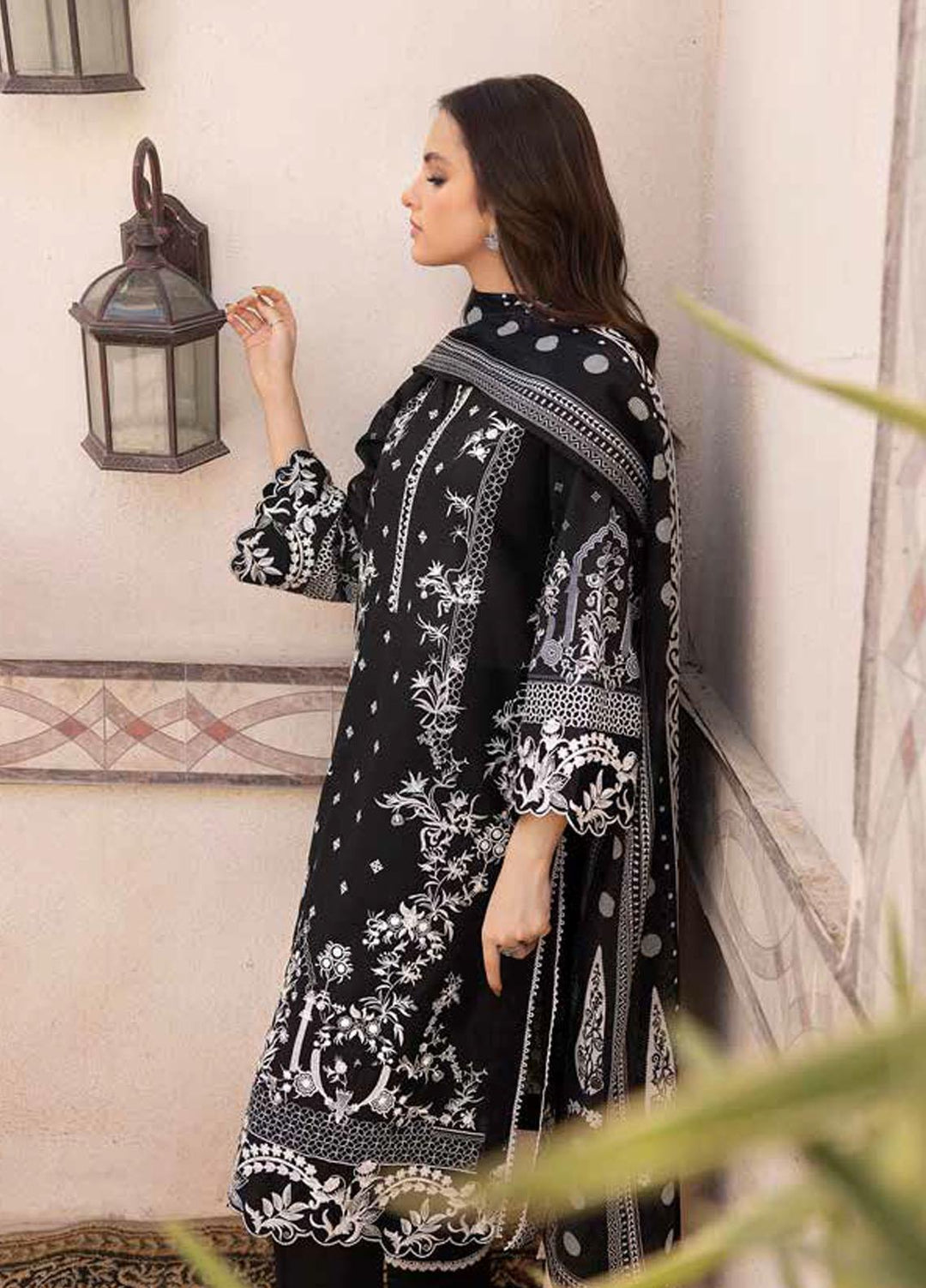 Gul Ahmed Embroidered Lawn Suits Unstitched 3 Piece GA23BW B-32036 - Summer Collection