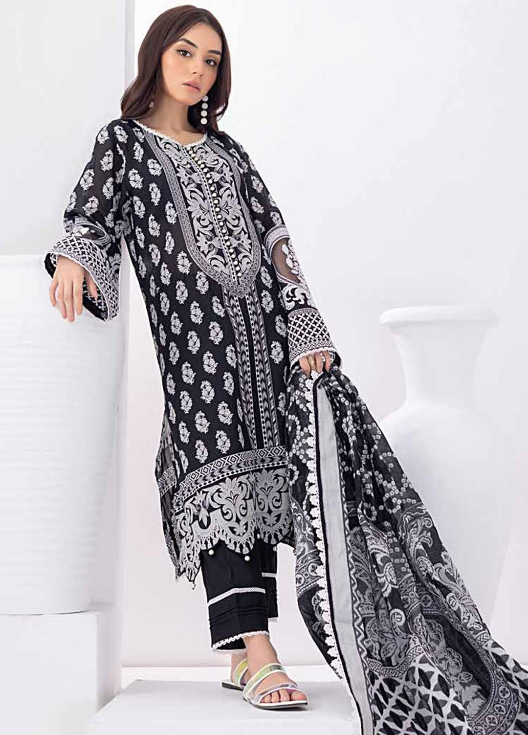 Gul Ahmed Embroidered Lawn Suits Unstitched 3 Piece GA23BW MJ-32061 - Summer Collection