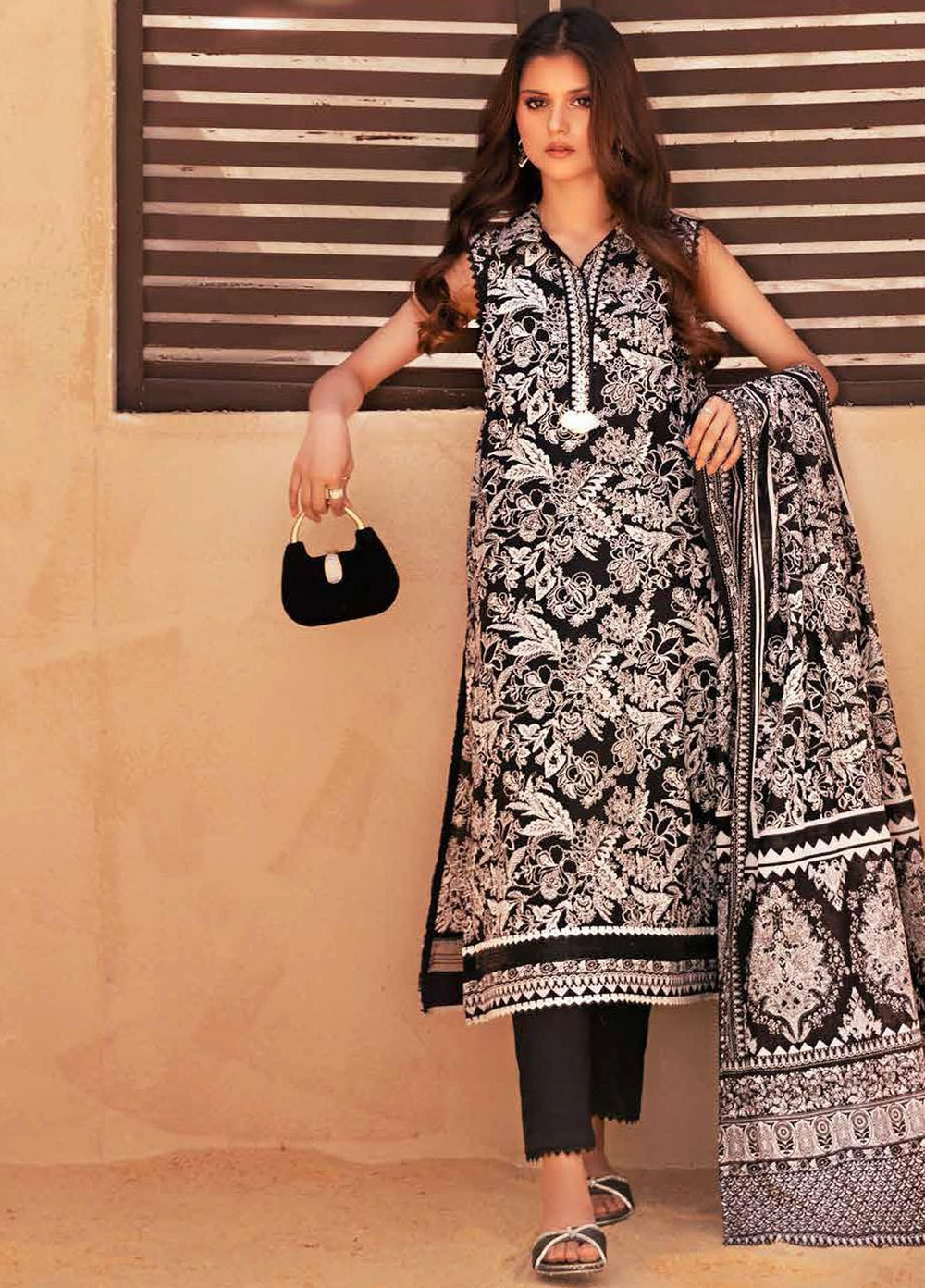 Gul Ahmed Printed Lawn Suits Unstitched 2 Piece GA23BW BT-32004 - Summer Collection