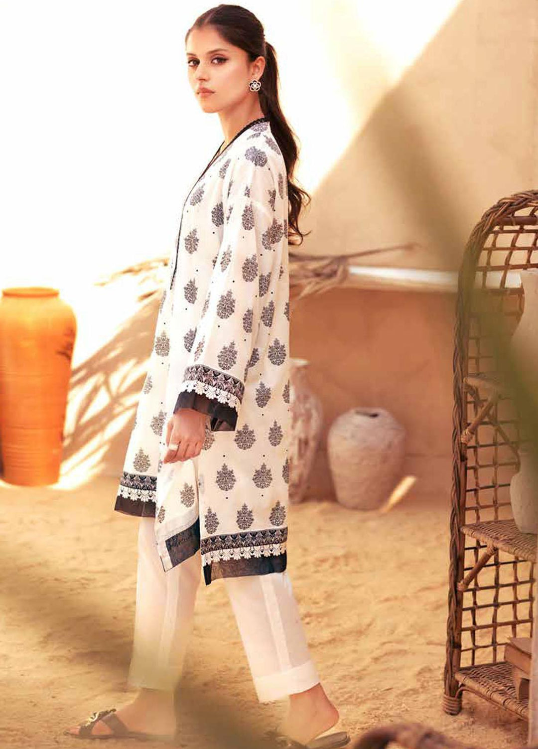 Gul Ahmed Printed Lawn Suits Unstitched 2 Piece GA23BW BT-32006 - Summer Collection