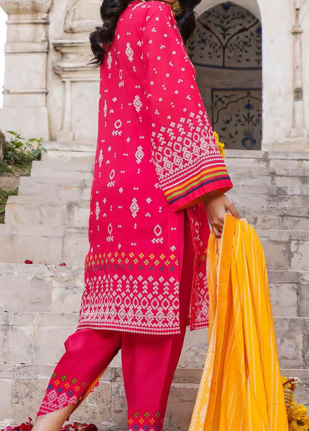 Chunri By Gul Ahmed Printed Lawn Suits Unstitched 3 Piece GA21C CL1209A - Summer Collection