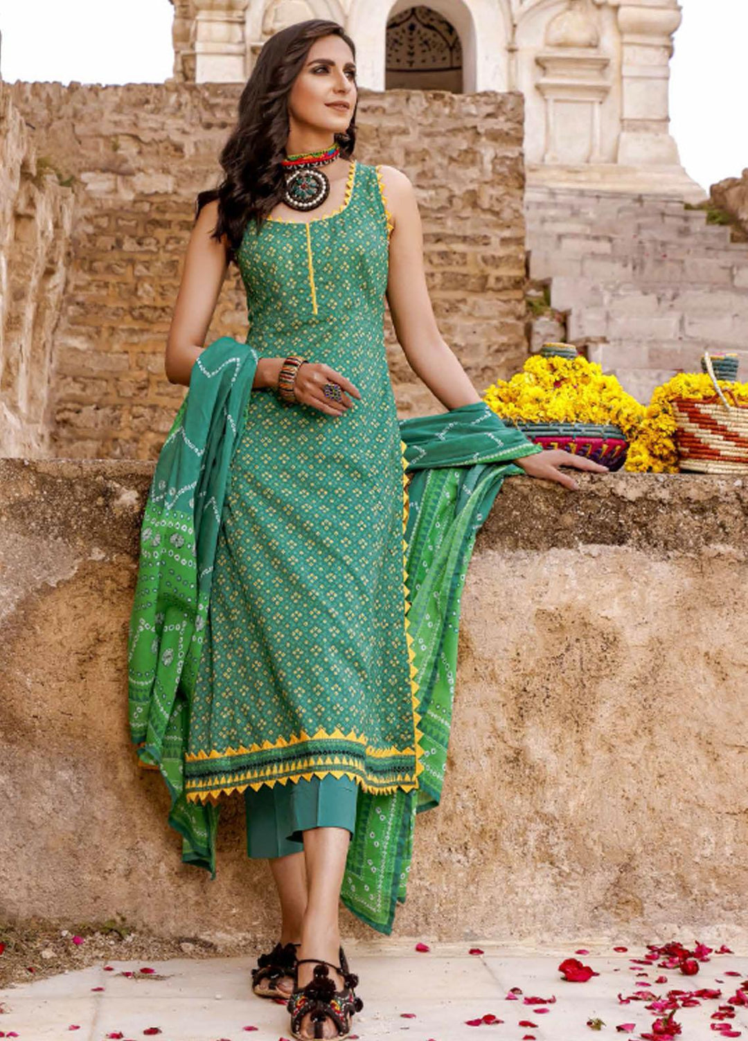 Chunri By Gul Ahmed Printed Lawn Suits Unstitched 3 Piece GA21C CL1278B - Summer Collection