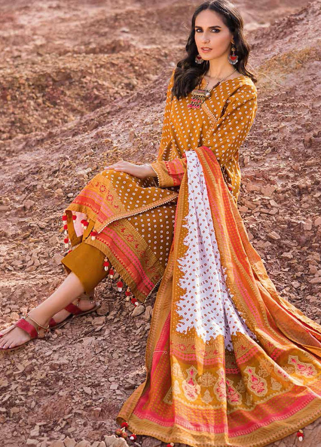 Gul Ahmed Printed Lawn Suits Unstitched 3 Piece GA22CHL CL-22047 B - Summer Lawn Collection