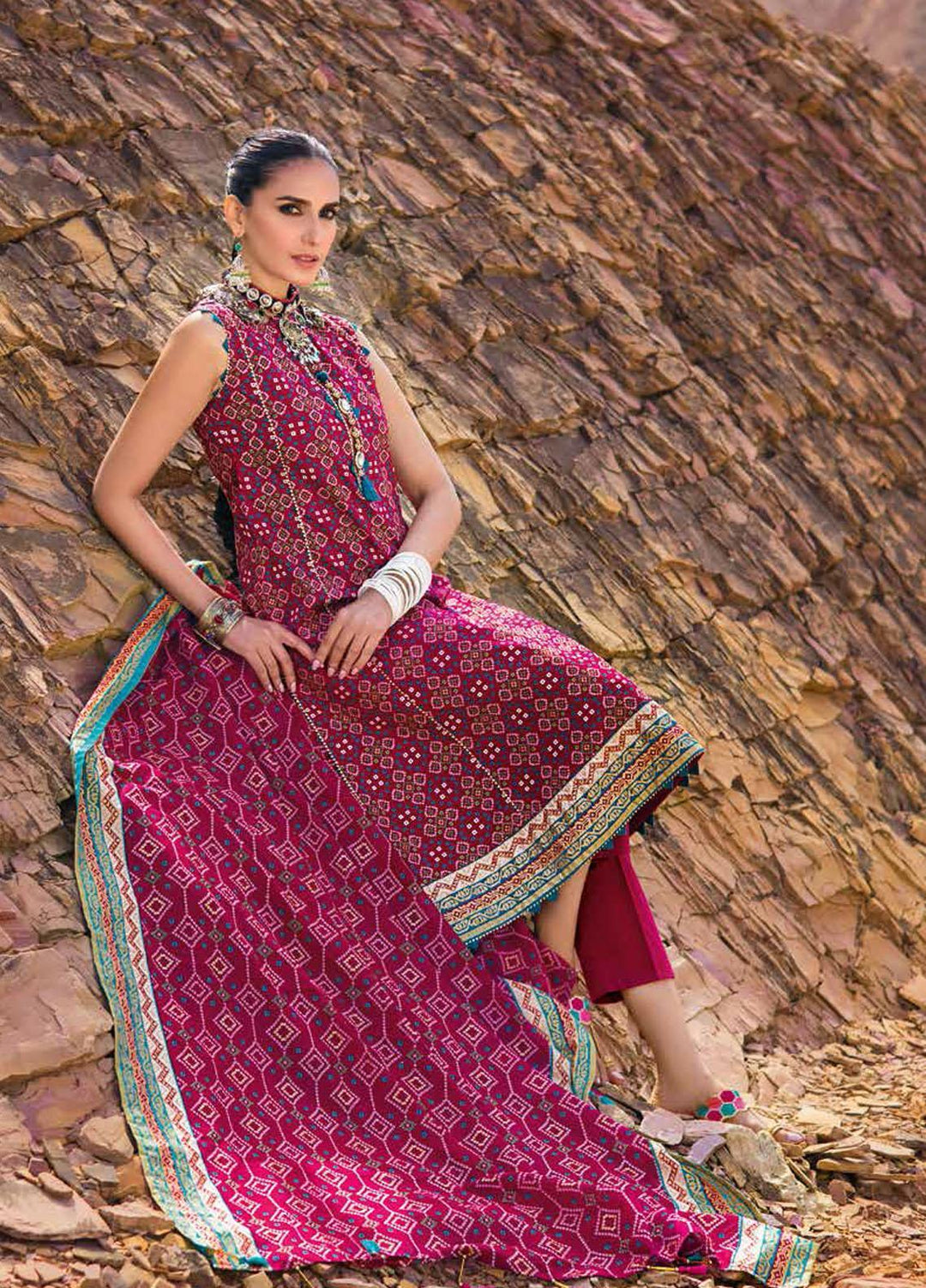 Gul Ahmed Printed Lawn Suits Unstitched 3 Piece GA22CHL CL-22054 A - Summer Lawn Collection