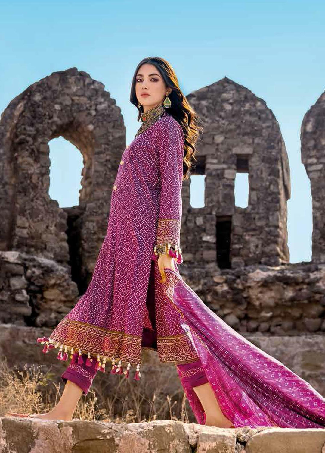 Gul Ahmed Printed Lawn Suits Unstitched 3 Piece GA22CHL CL-22057 B - Summer Lawn Collection