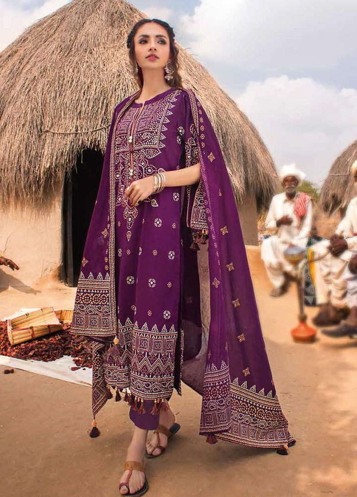 Gul Ahmed Printed Lawn Suits Unstitched 3 Piece GA22CHL CL-22135 A - Summer Lawn Collection