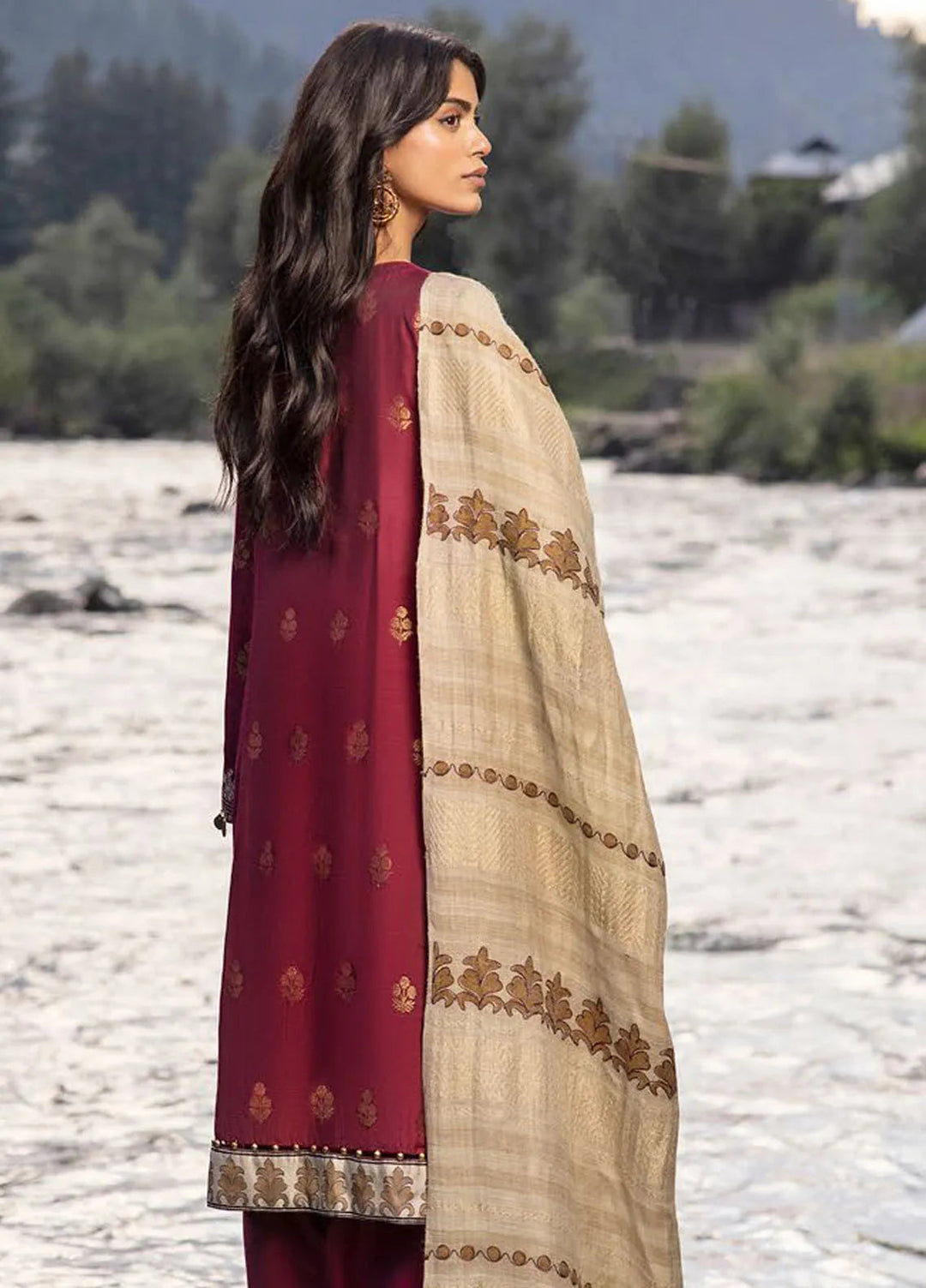 Gul Ahmed Embroidered Jacquard Suits Unstitched 3 Piece GA24WU AP-42019 - Winter Collection