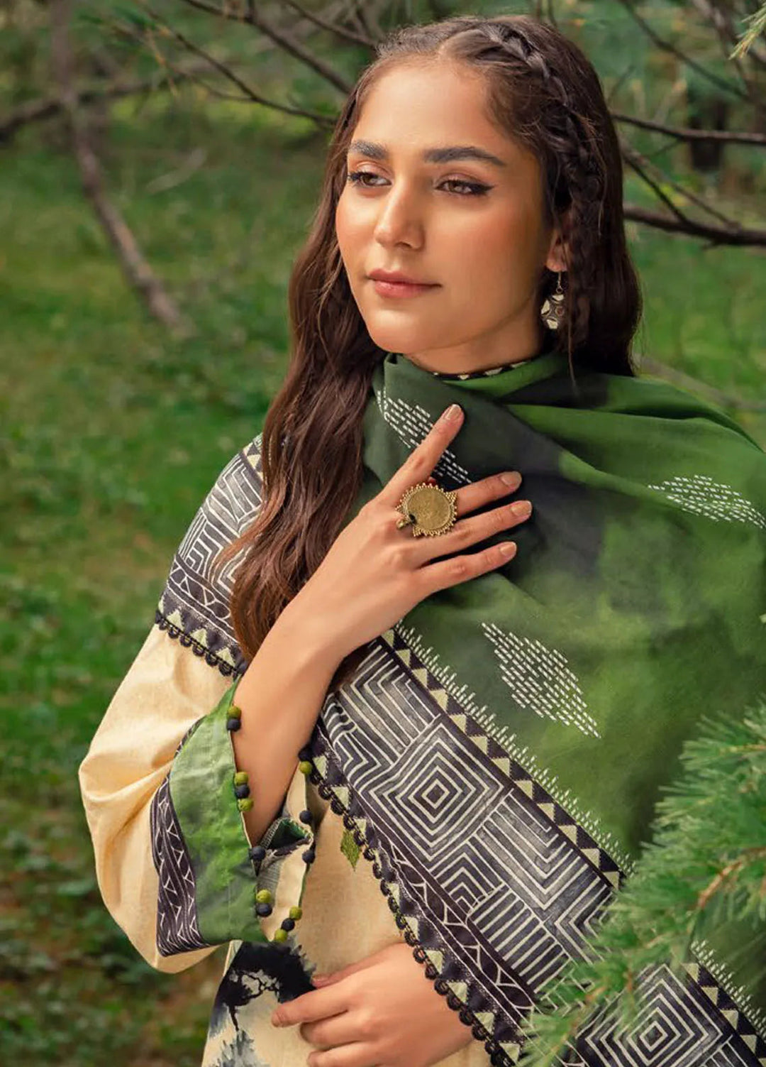Gul Ahmed Embroidered Khaddar Suits Unstitched 3 Piece GA24UW K-42013 T - Winter Collection