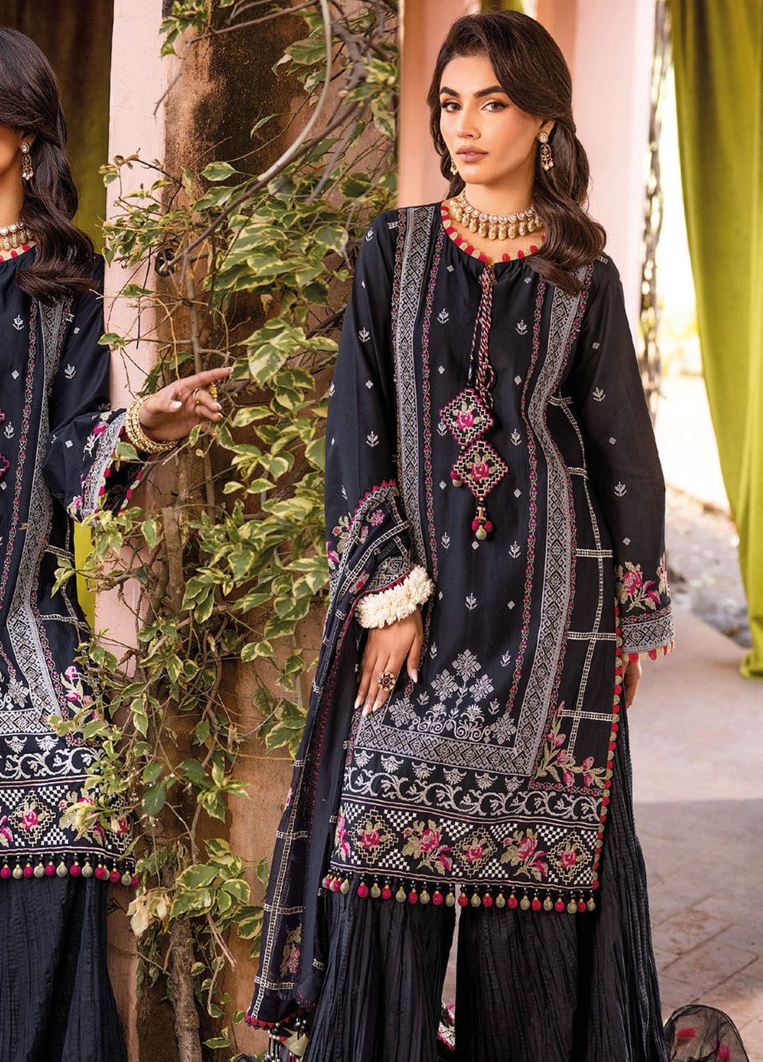 Gul Ahmed Embroidered Lawn Suits Unstitched 3 Piece GA24LF FE-42031 - Festive Collection