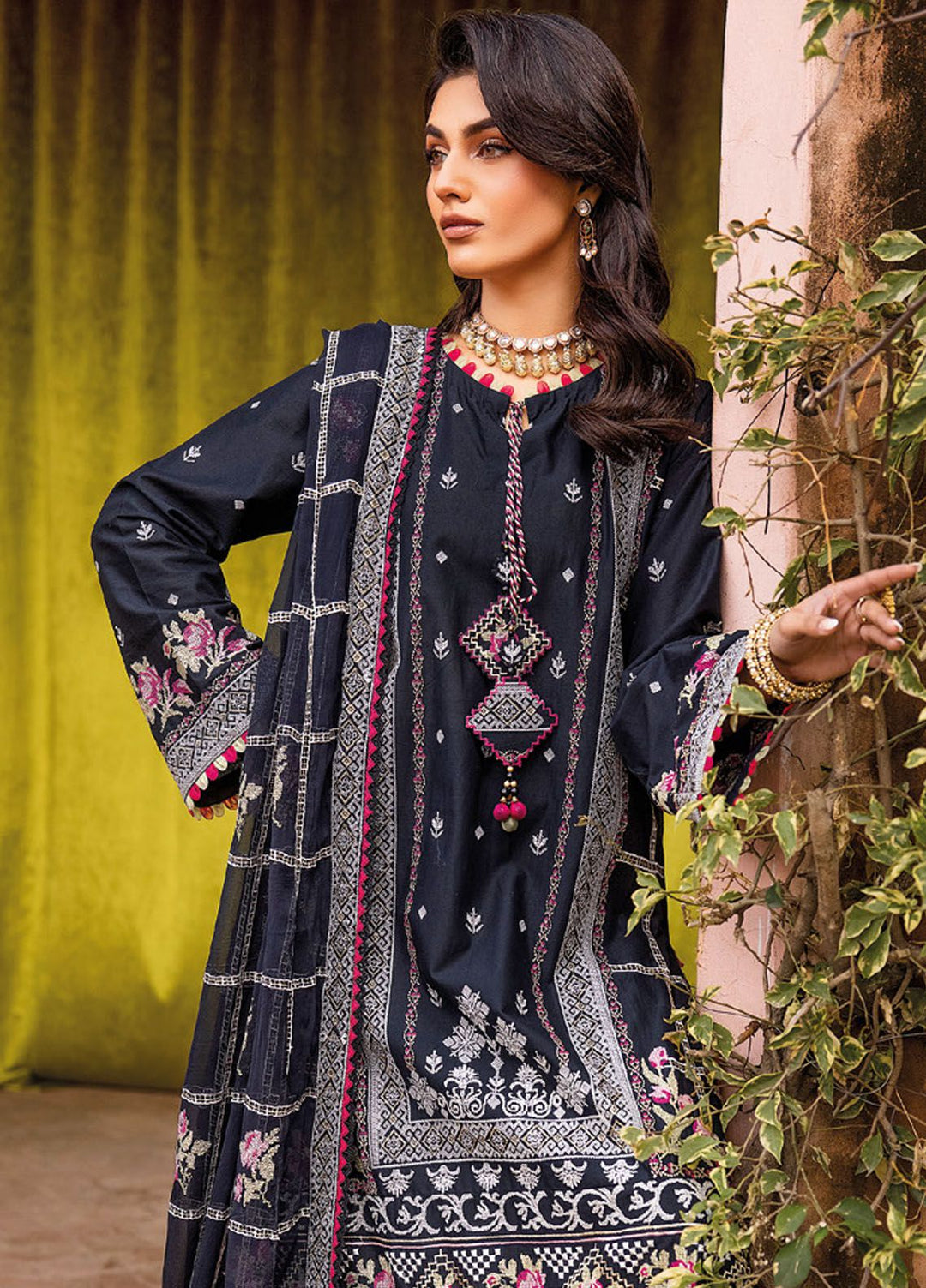 Gul Ahmed Embroidered Lawn Suits Unstitched 3 Piece GA24LF FE-42031 - Festive Collection