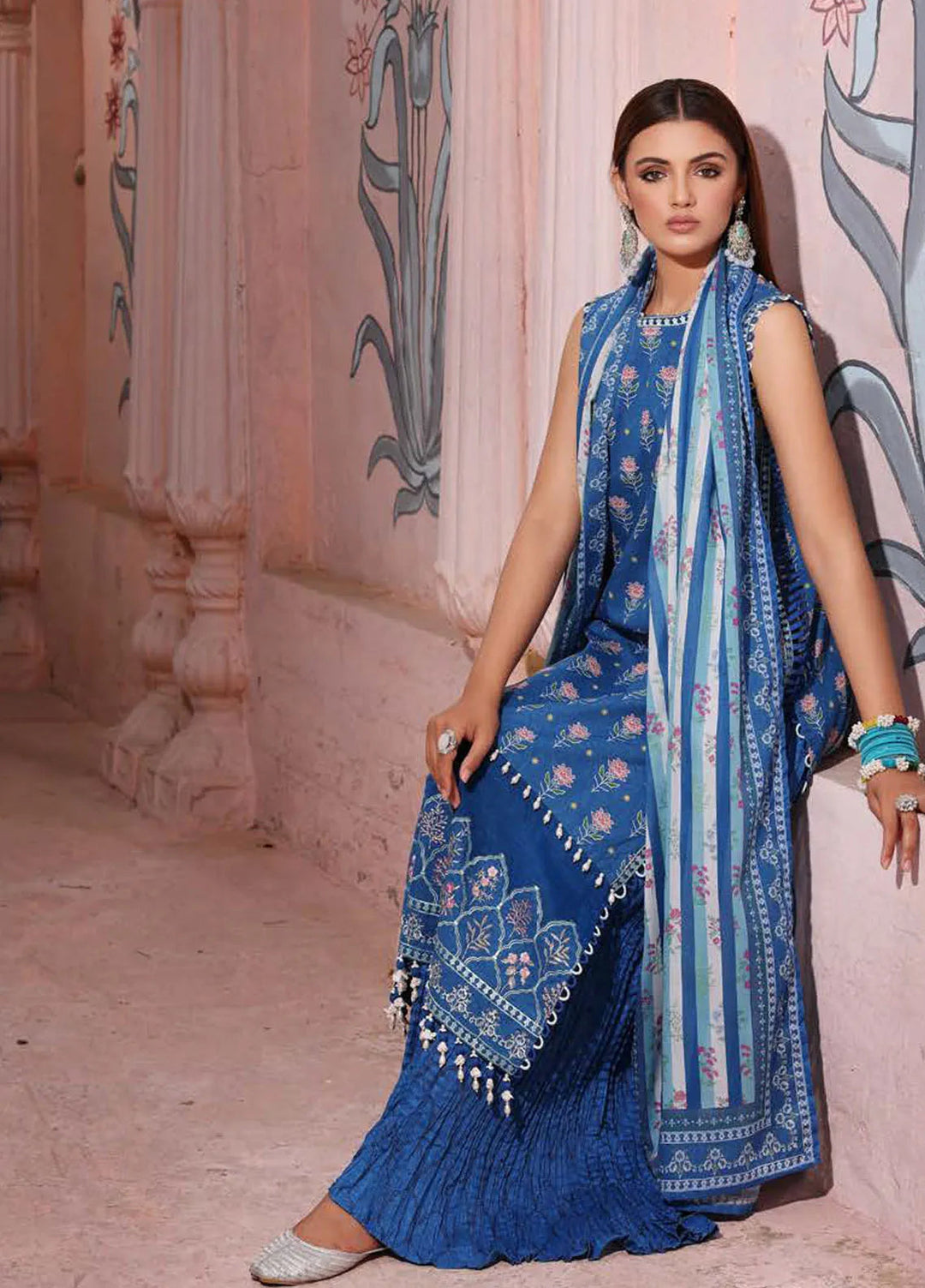 Gul Ahmed Embroidered Lawn Suits Unstitched 3 Piece GA24SU CL 42105 - Summer Collection