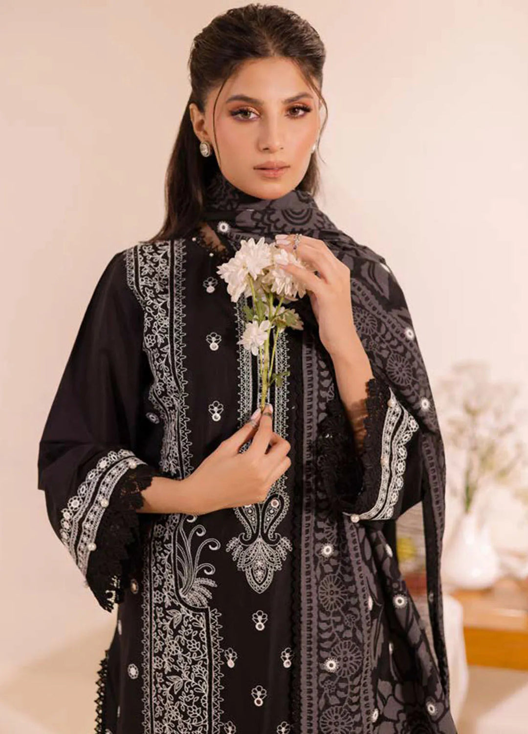 Gul Ahmed Embroidered Lawn Suits Unstitched 3 Piece GA24SU PC 42016 - Summer Collection