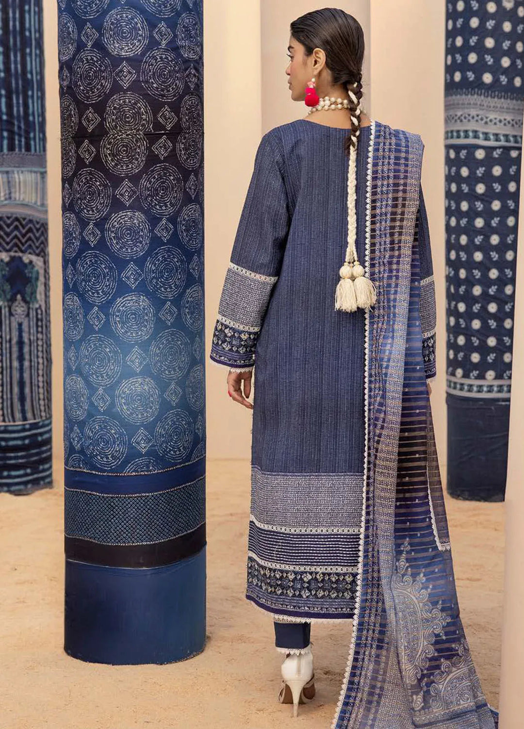 Gul Ahmed Embroidered Lawn Suits Unstitched 3 Piece GA24SU ST 42007 - Summer Collection