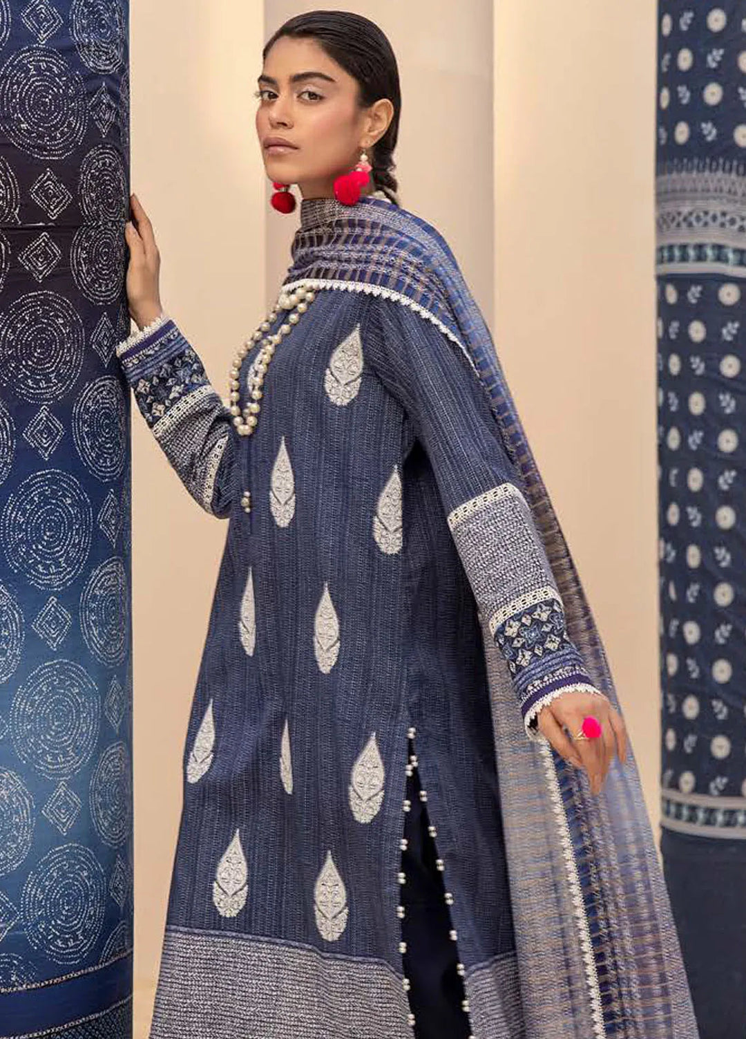 Gul Ahmed Embroidered Lawn Suits Unstitched 3 Piece GA24SU ST 42007 - Summer Collection
