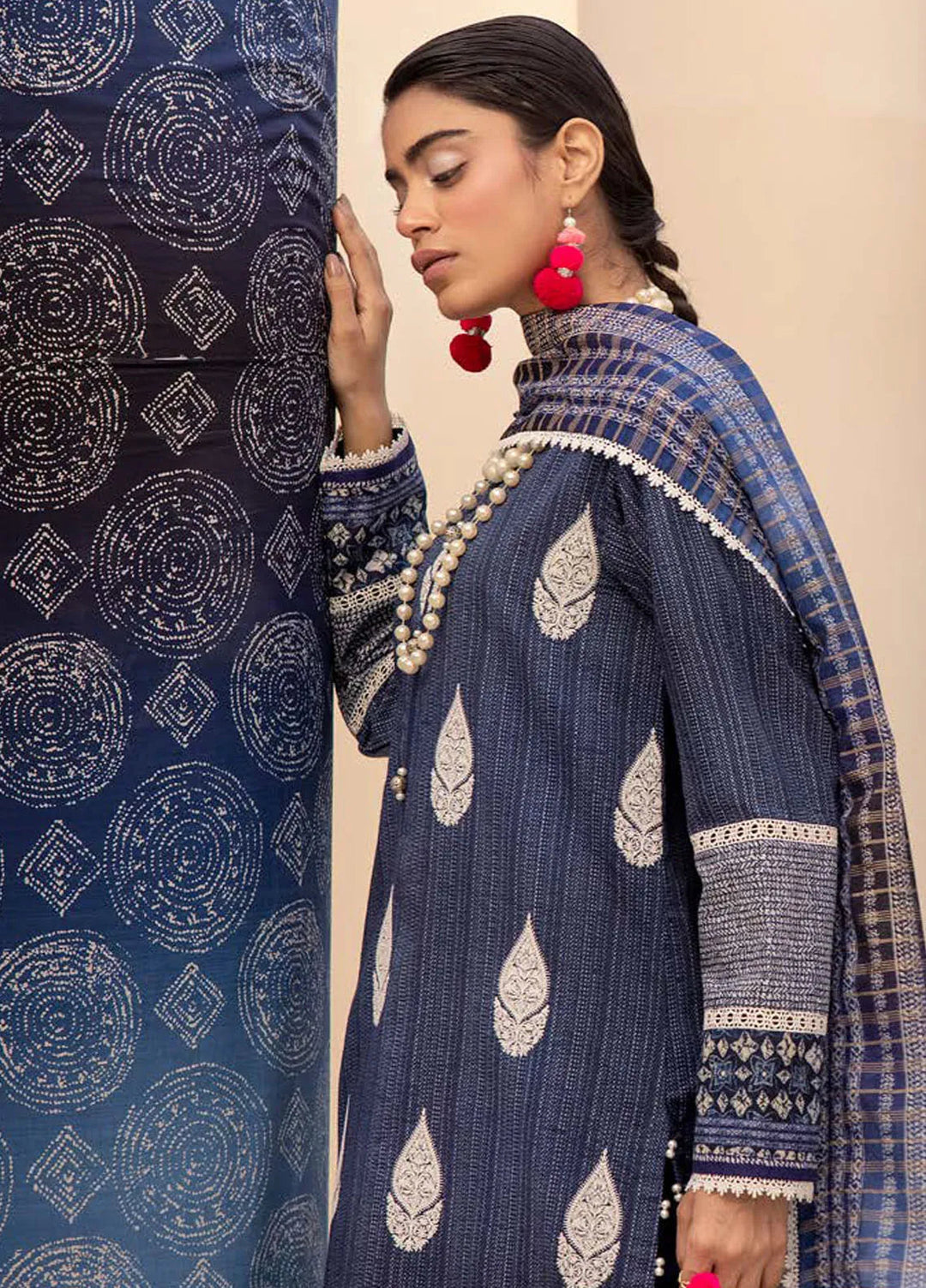 Gul Ahmed Embroidered Lawn Suits Unstitched 3 Piece GA24SU ST 42007 - Summer Collection