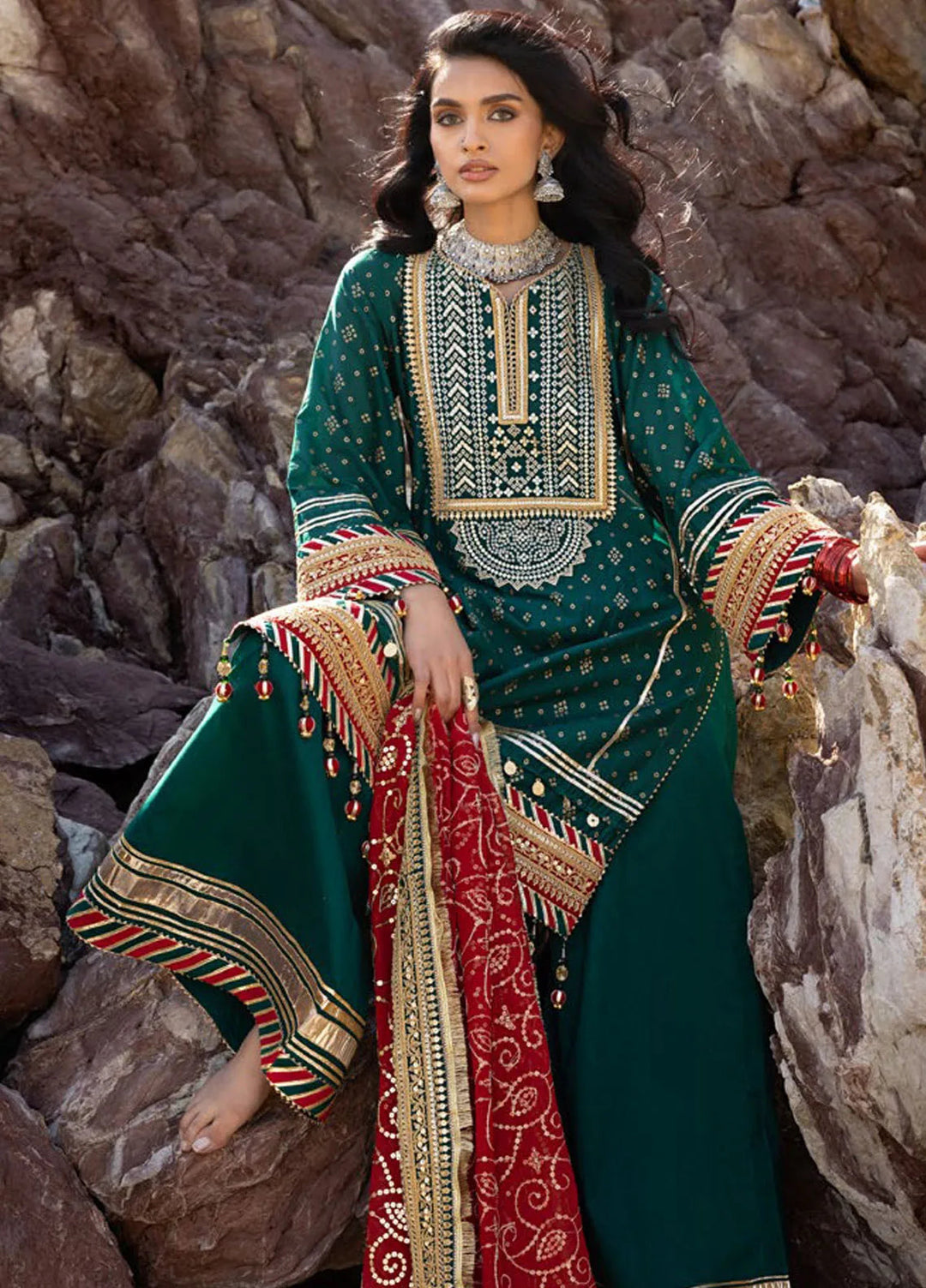 Gul Ahmed Embroidered Lawn Suits Unstitched 3 Piece GA25CH BM-52024 - Summer Collection