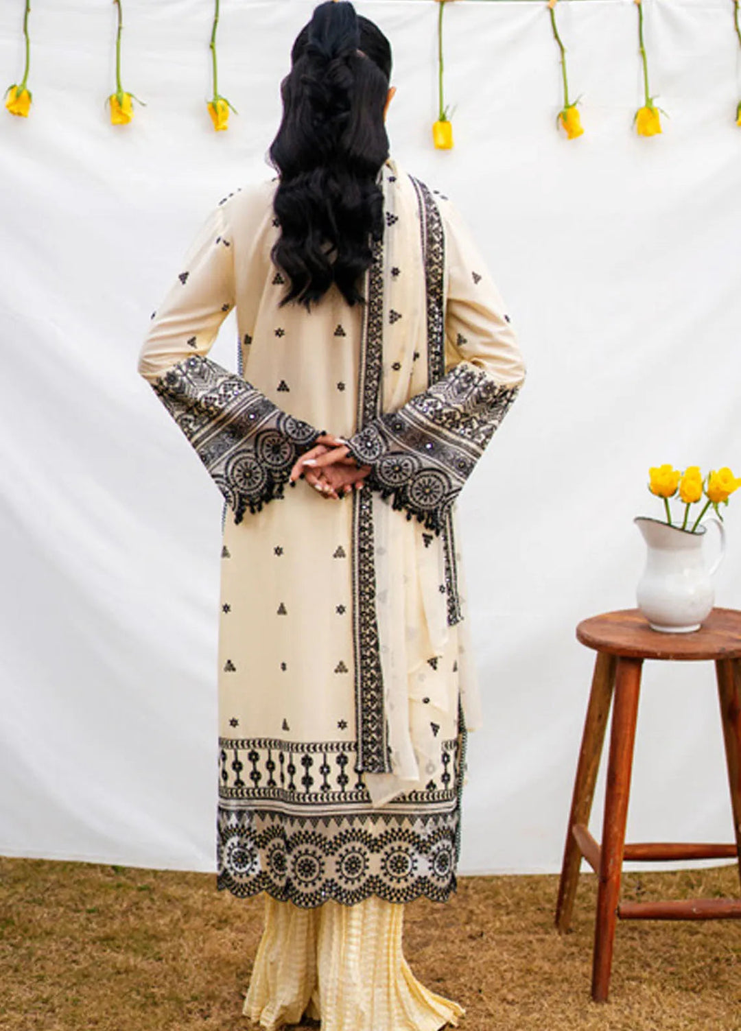 Gul Ahmed Embroidered Lawn Suits Unstitched 3 Piece GA25PL PM-52057 - Summer Collection