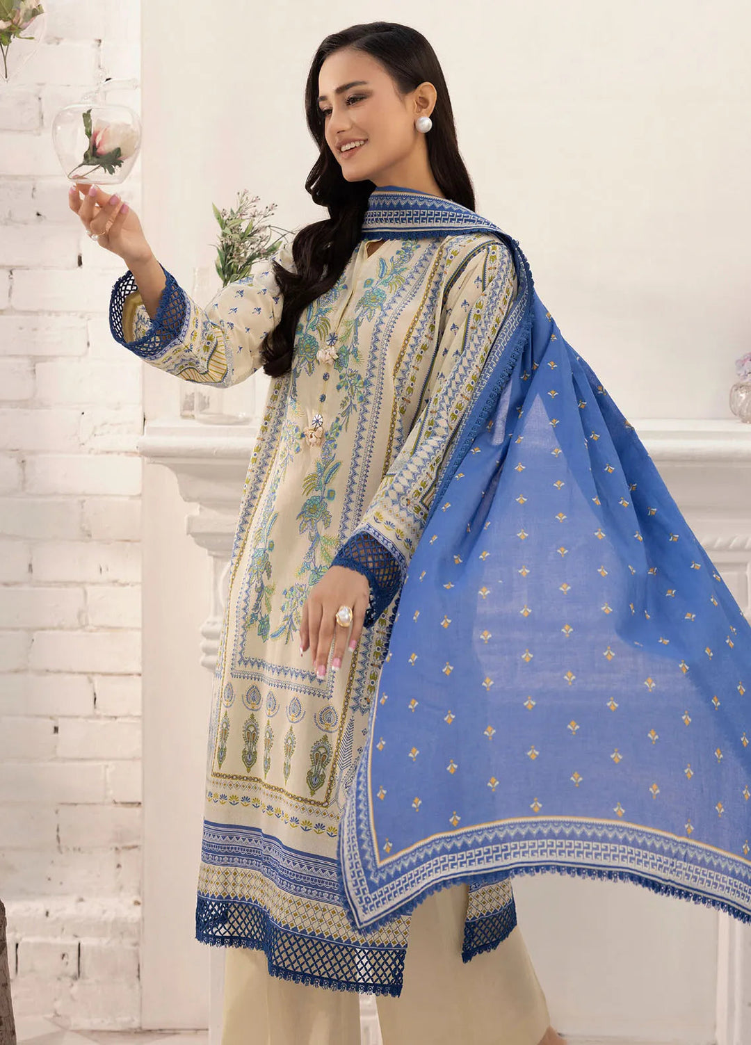 Gul Ahmed Embroidered Lawn Suits Unstitched 3 Piece GA25TA CL-52326 - Summer Collection