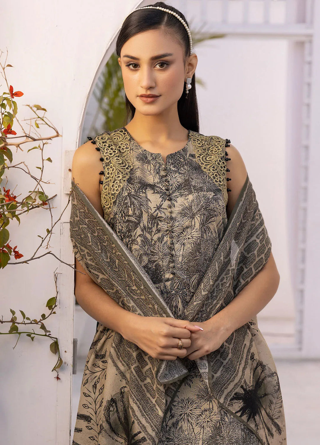 Gul Ahmed Embroidered Lawn Suits Unstitched 3 Piece GA25TA CL-52431 - Summer Collection