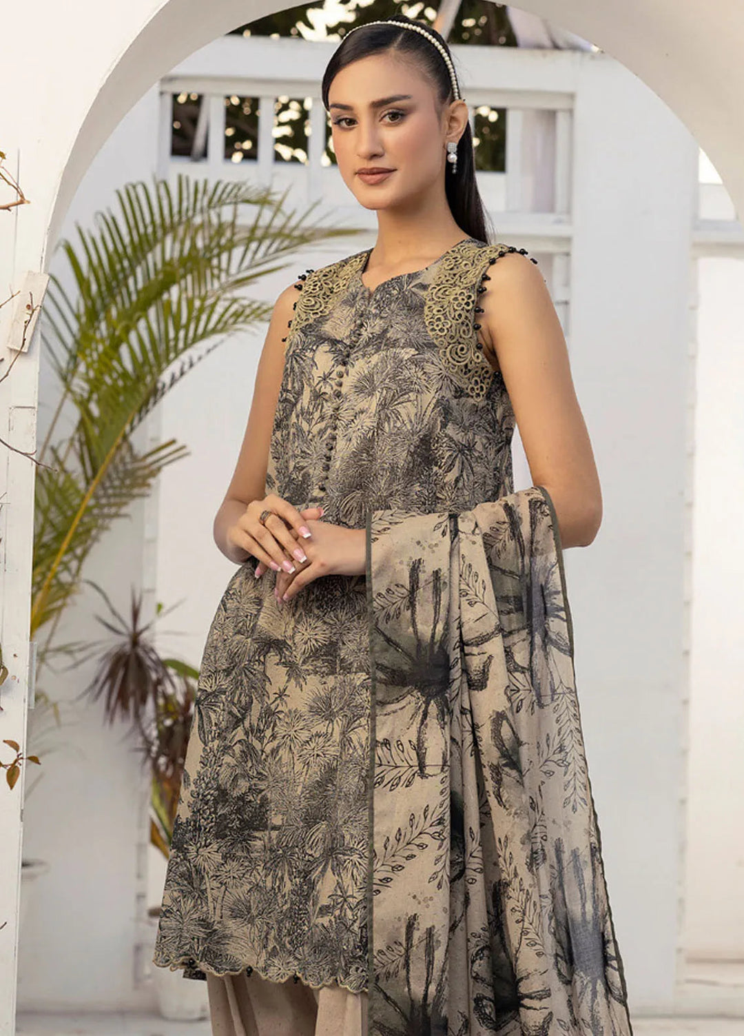 Gul Ahmed Embroidered Lawn Suits Unstitched 3 Piece GA25TA CL-52431 - Summer Collection