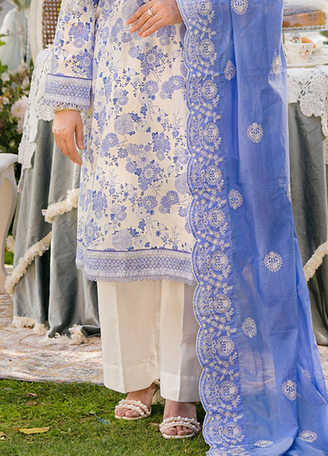 Gul Ahmed Embroidered Lawn Suits Unstitched 3 Piece GA25TM DN-52011 - Summer Collection