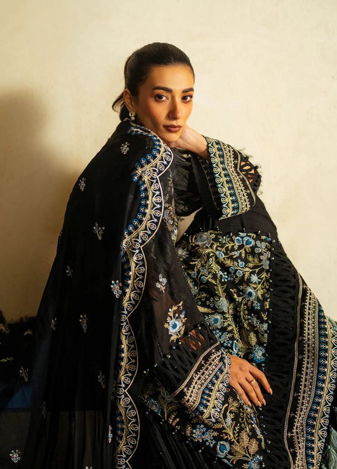 Gul Ahmed Embroidered Swiss Voile Suits Unstitched 3 Piece GA25PL LSV-52025 - Summer Collection