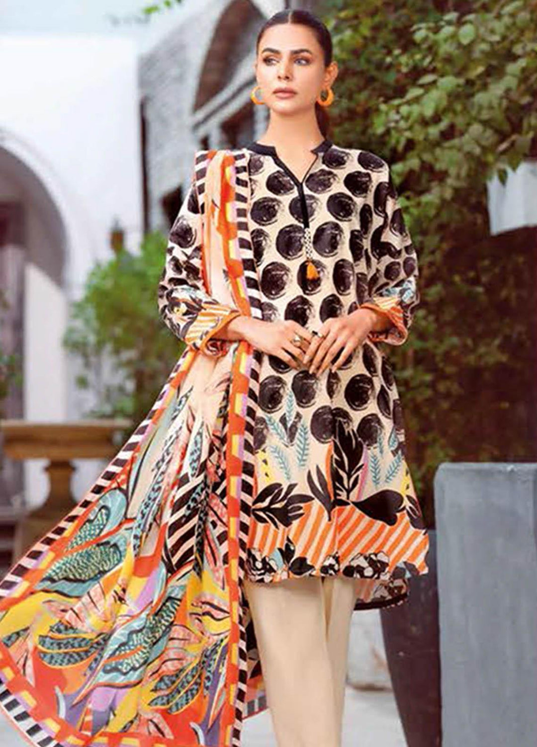 Essential Lawn By Gul Ahmed Printed Lawn Suits Unstitched 3 Piece GA23E CL-32172 - Summer Collection
