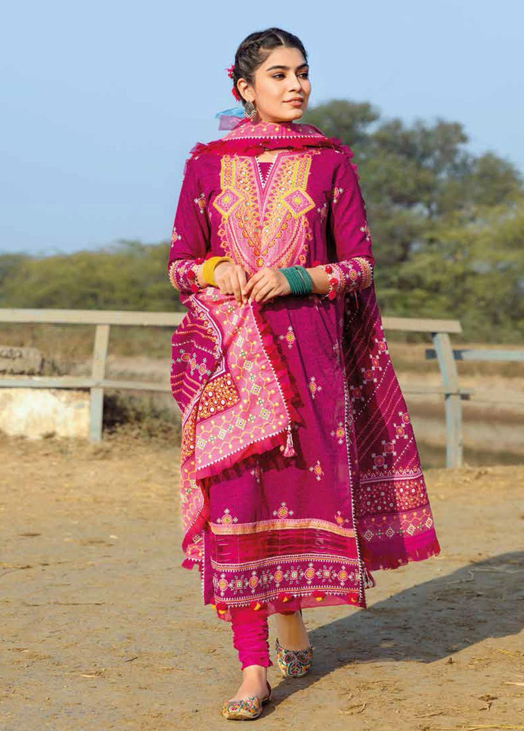 Gul Ahmed Embroidered Lawn Suits Unstitched 3 Piece GA22SB CL-22162 - Summer Collection