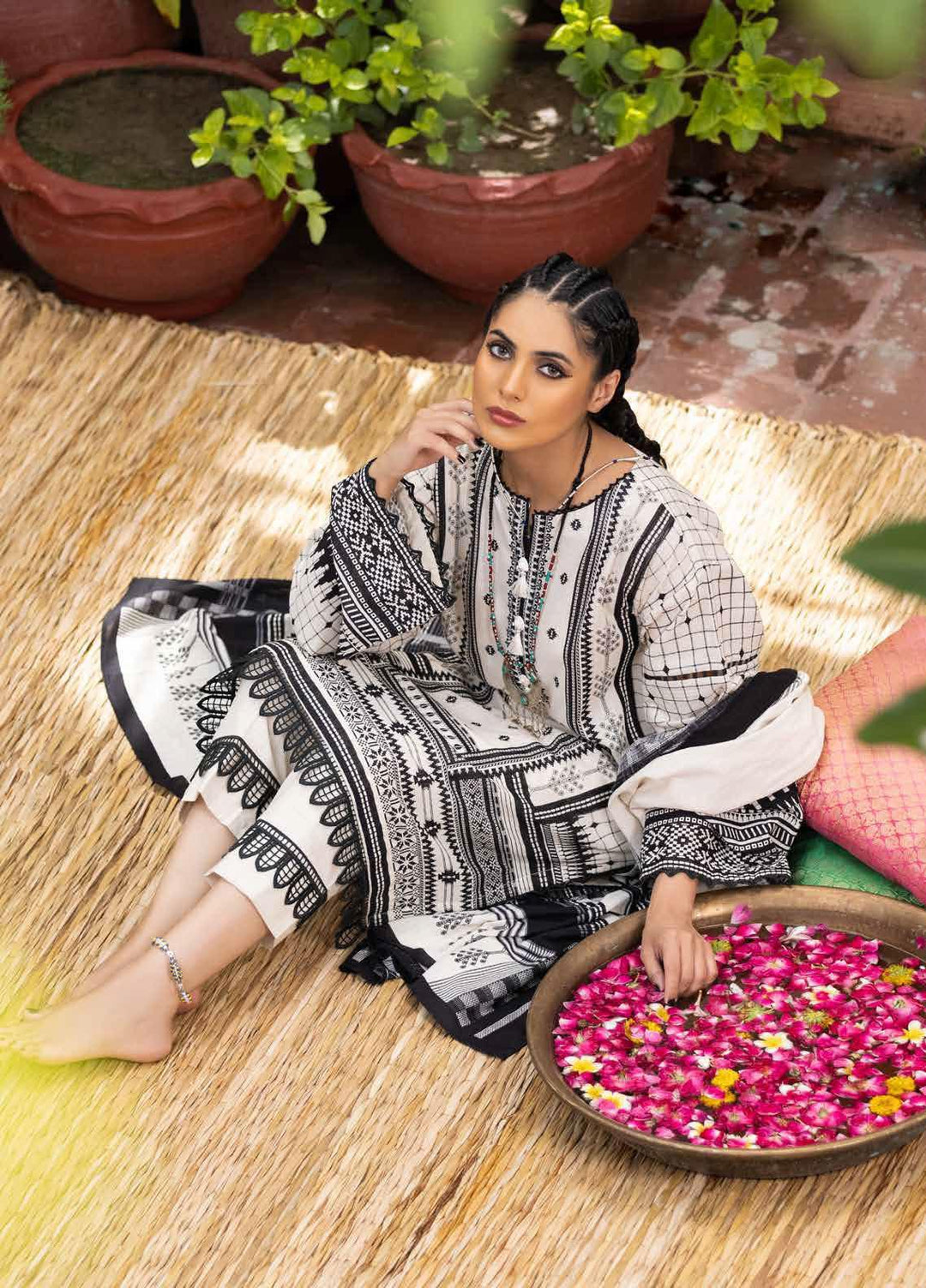Gul Ahmed Printed Khaddar Suits Unstitched 3 Piece GA21WK K-12003 - Winter Collection
