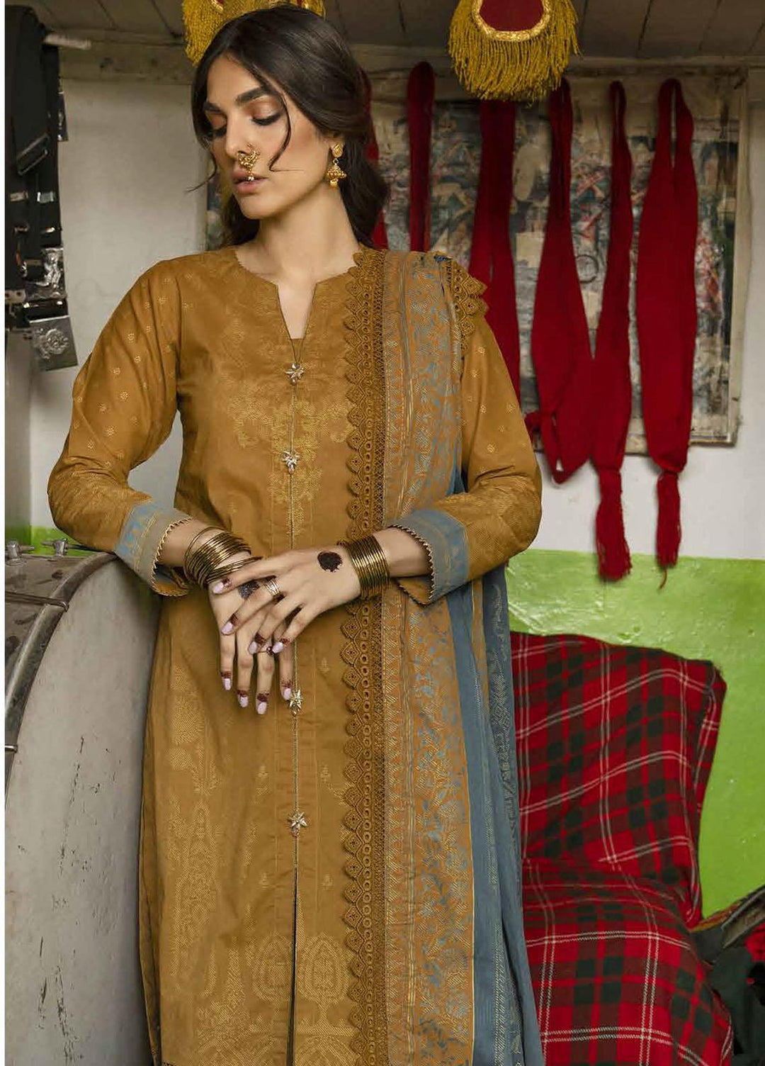 Gul Ahmed Printed Lawn Suits Unstitched 3 Piece GA23F CL-32537A - Festive Collection