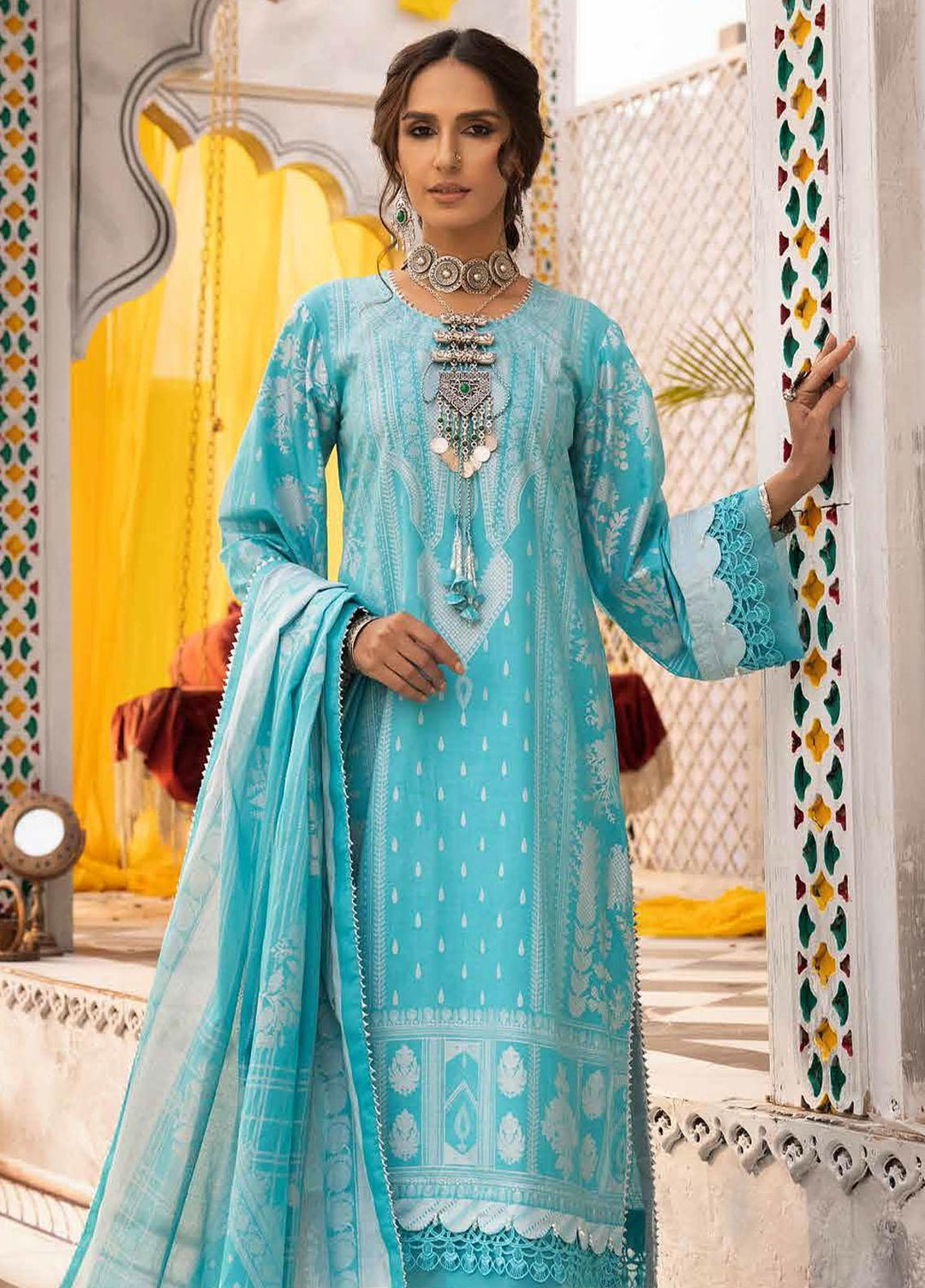 Gul Ahmed Printed Lawn Suits Unstitched 3 Piece GA23F CL-32538B - Festive Collection