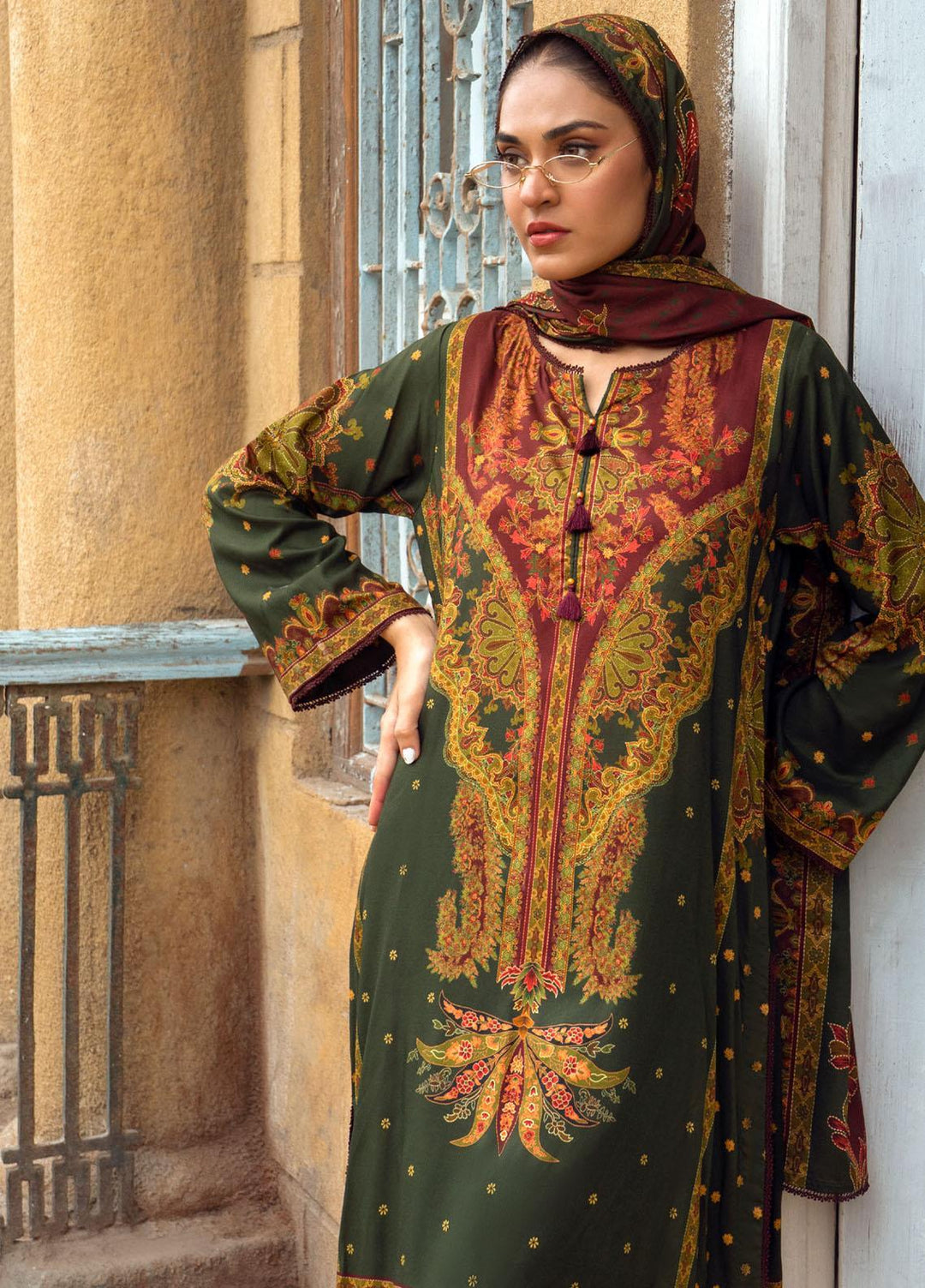 Gul Ahmed Printed Linen Suits Unstitched 3 Piece GA23LLW CV 32005 - Winter Collection