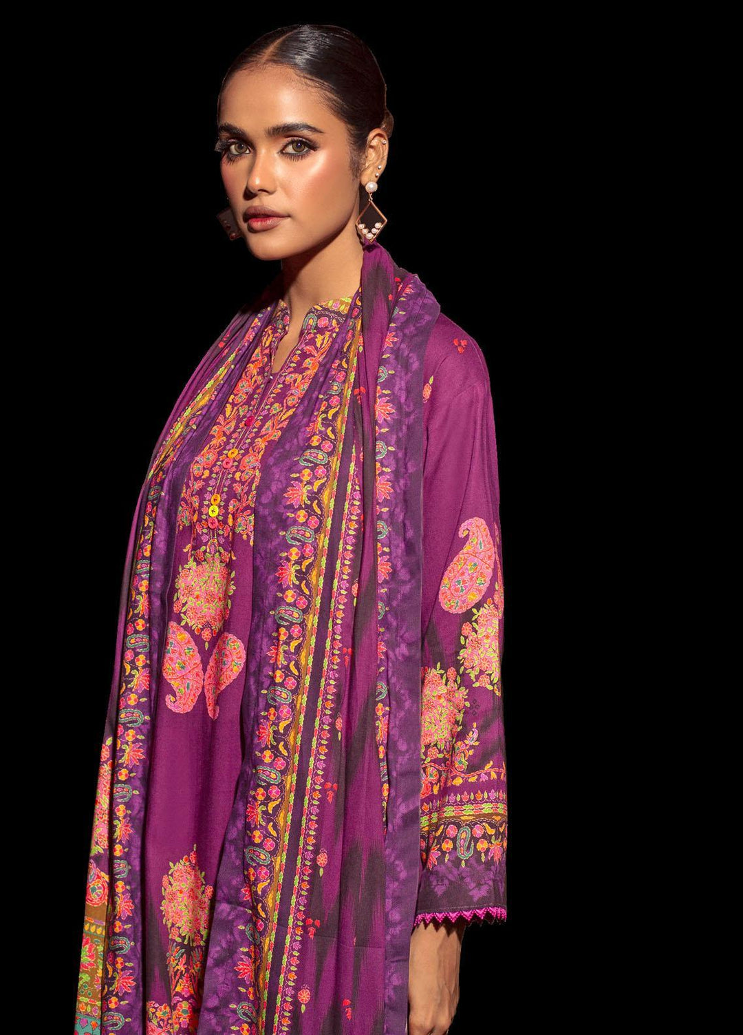 Gul Ahmed Printed Linen Suits Unstitched 3 Piece GA23LLW CV 32006 - Winter Collection