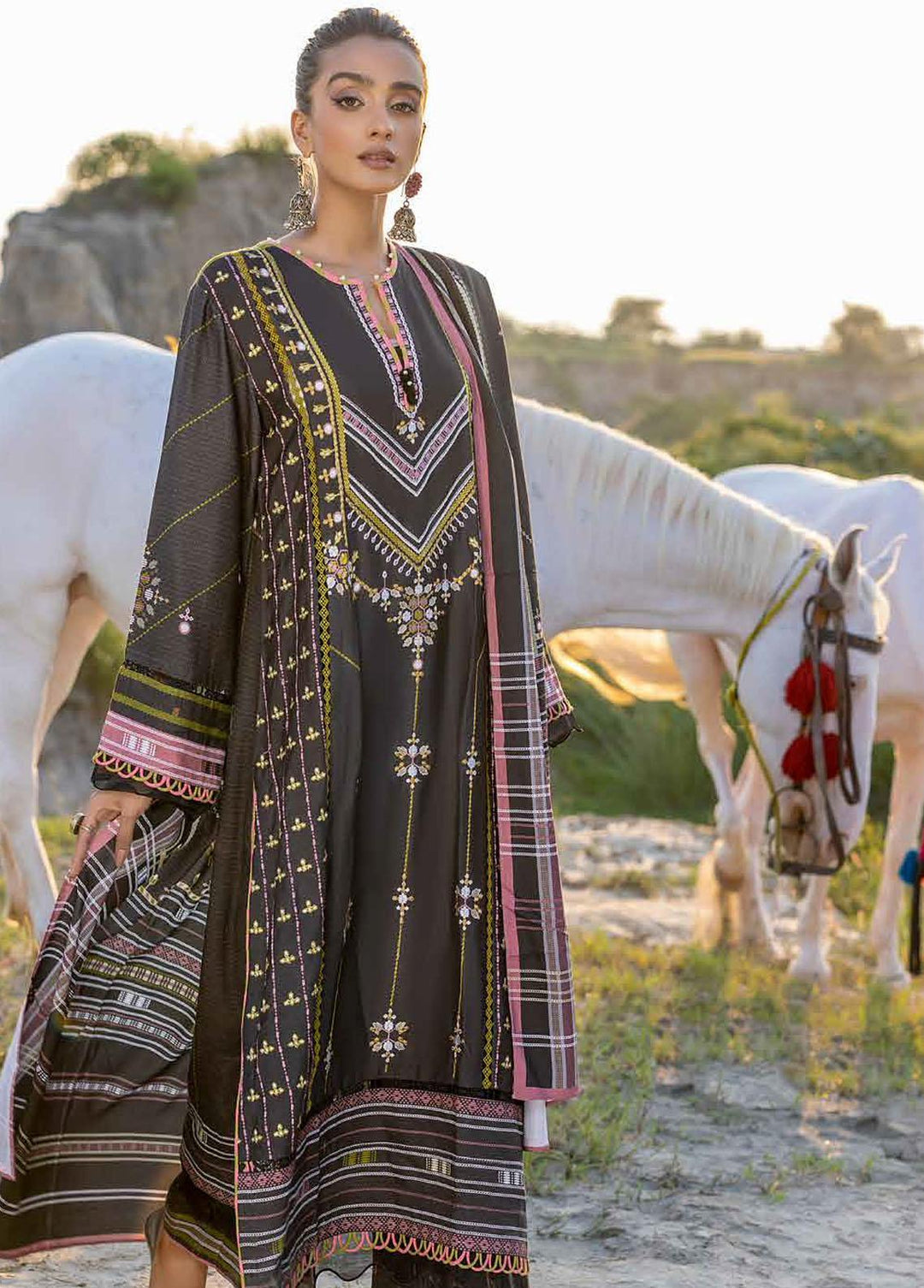 Gul Ahmed Embroidered Linen Suits Unstitched 3 Piece GA22LN LT-22003 - Winter Collection