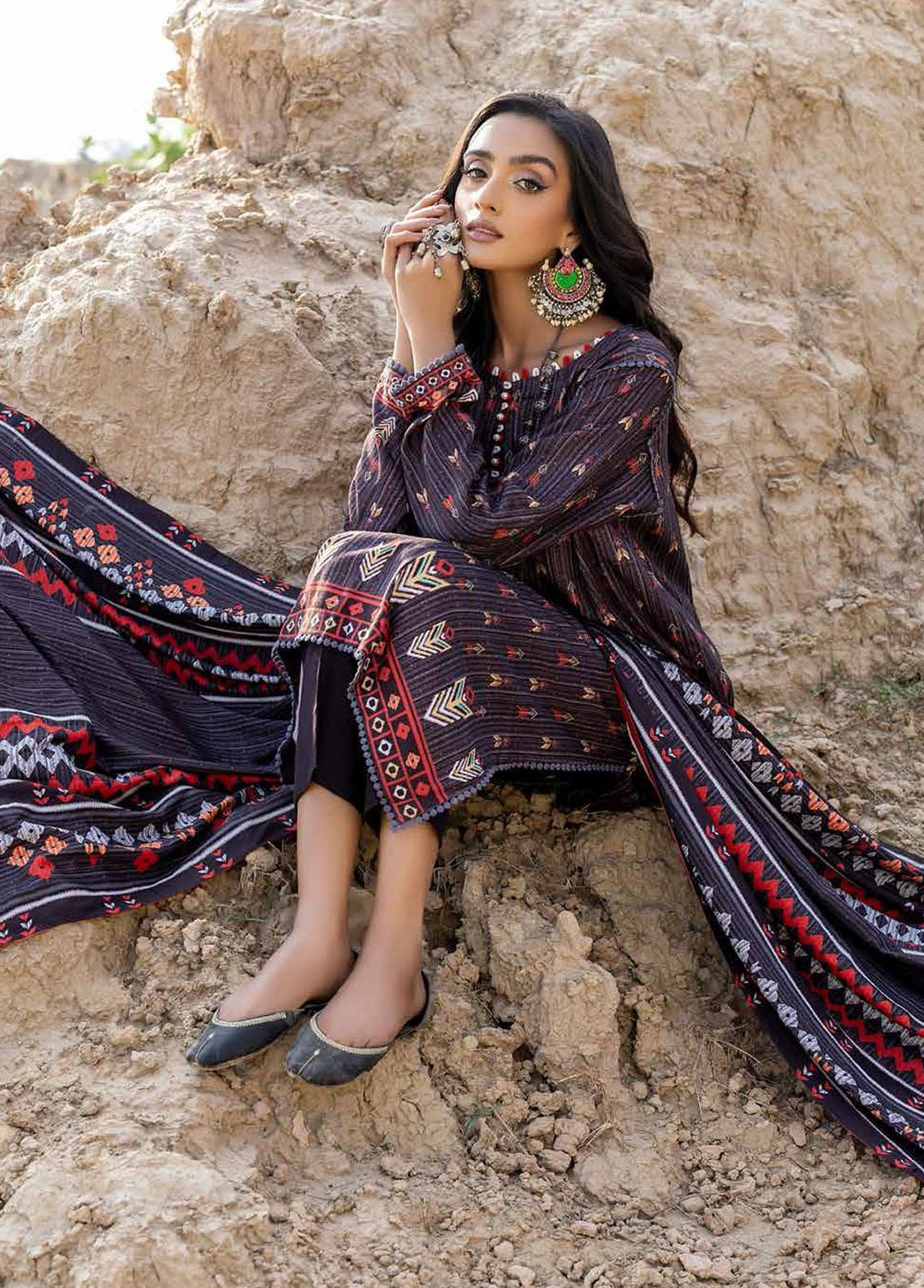 Gul Ahmed Printed Linen Suits Unstitched 3 Piece GA22LN LT-22011A - Winter Collection