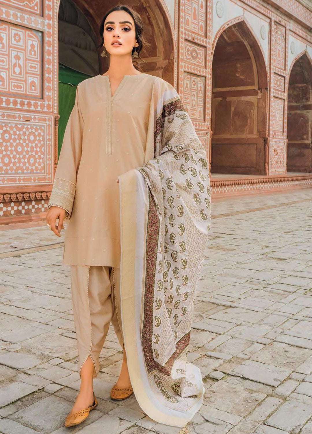 Gul Ahmed Embroidered Jacquard Suits Unstitched 3 Piece GA22LF FE22022 - Luxury Eid Collection