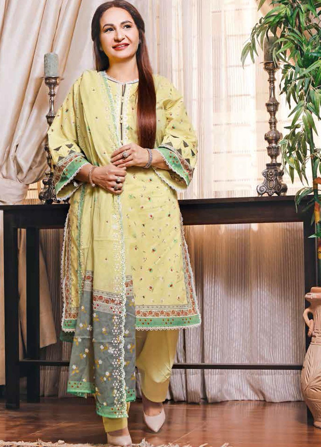 Gul Ahmed Embroidered Lawn Suits Unstitched 3 Piece GA22ML CL-22020 - Summer Collection